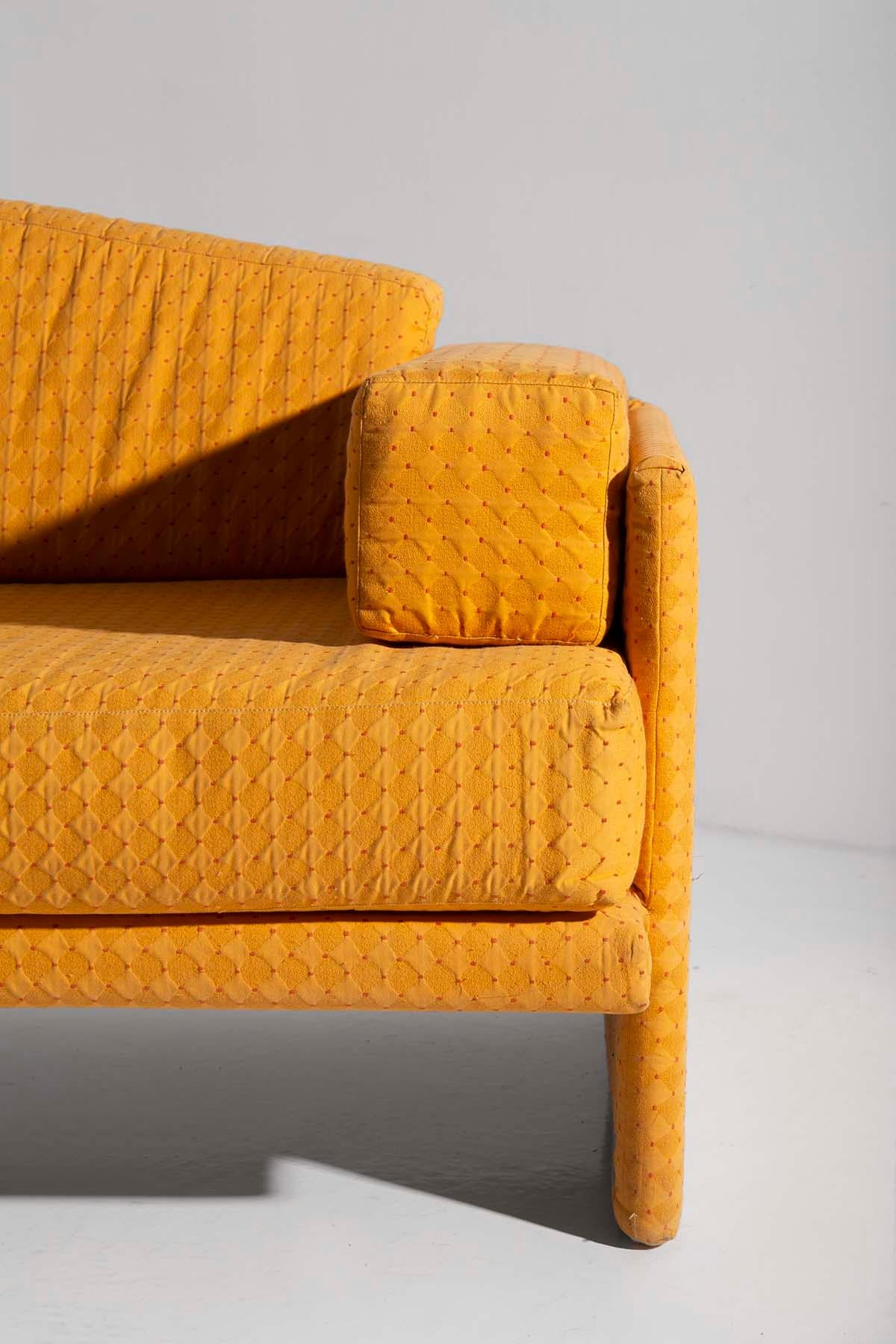Vintage Italian Sofa in Yellow Fabric For Sale 2