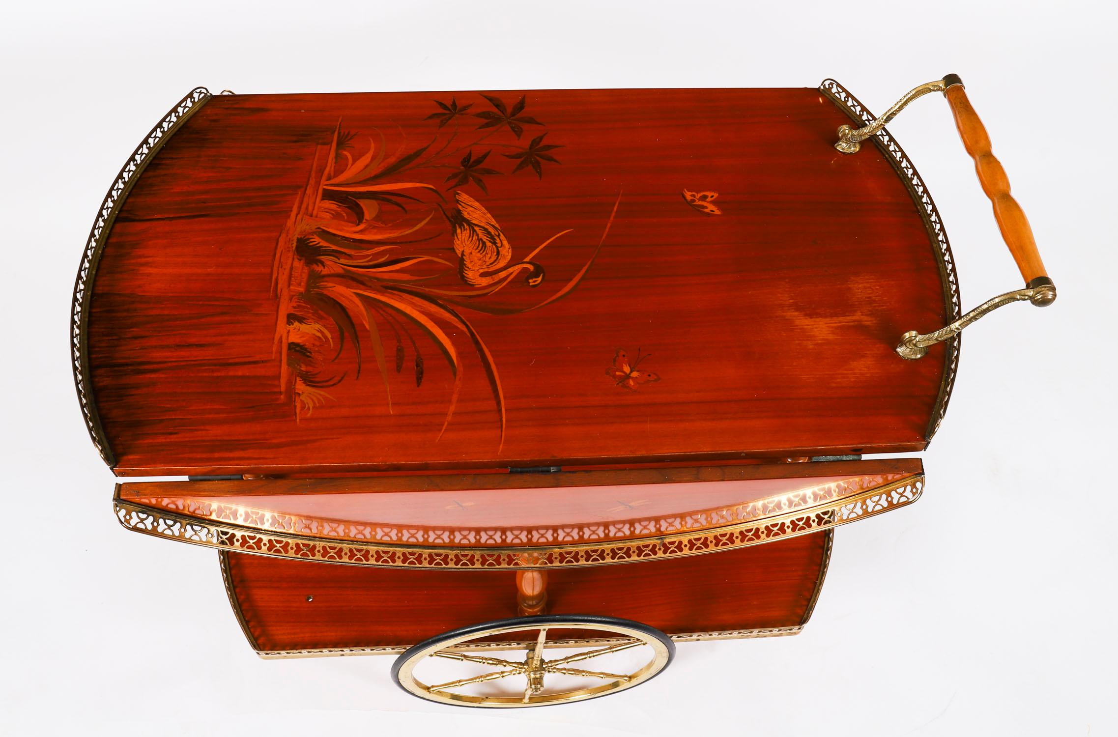 Carrello portabevande d'epoca in intarsio sorrentino della metà del XX secolo In condizioni buone in vendita a London, GB