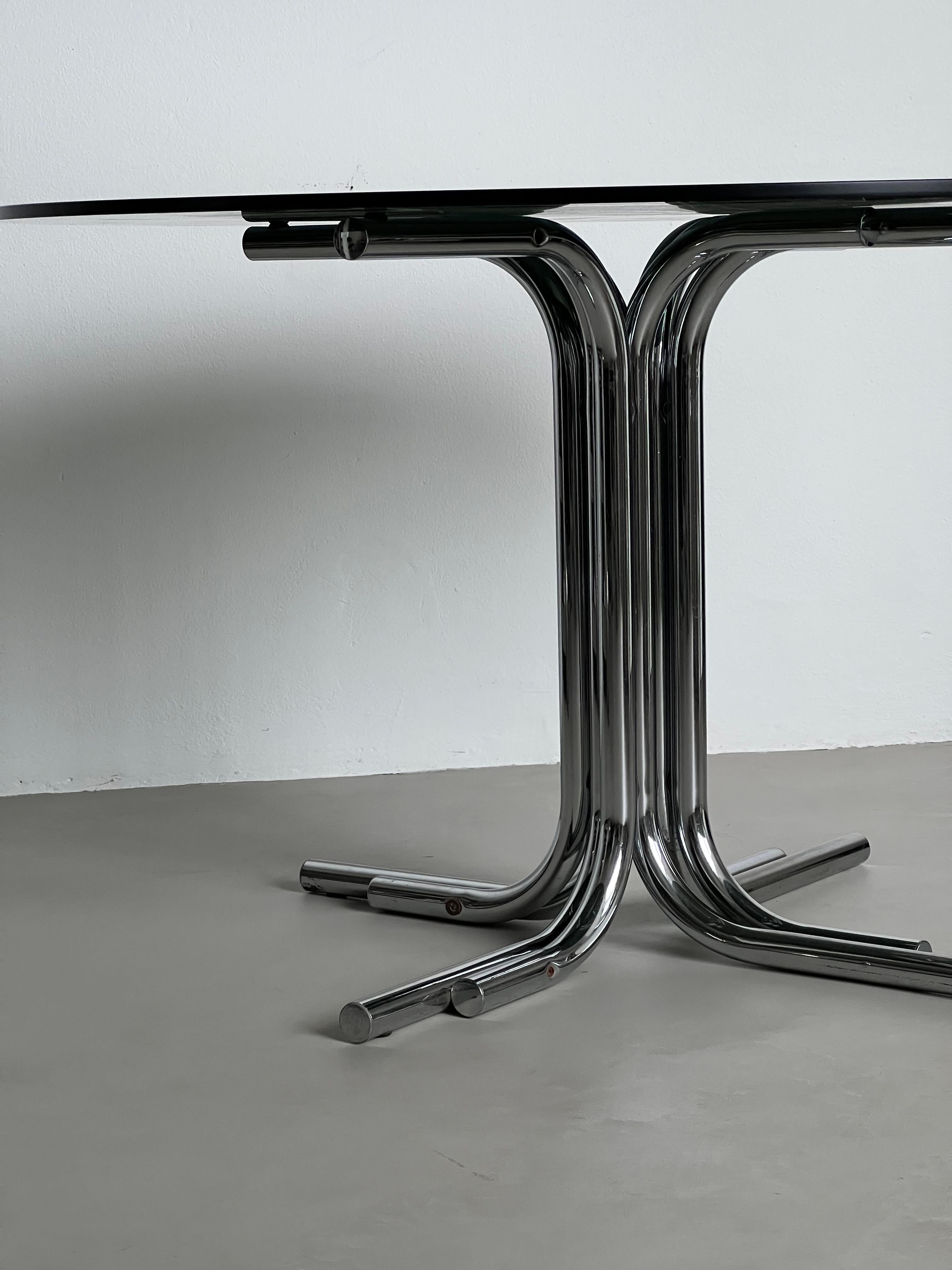 Vintage Italian Space Age Dining Table with Chromed Legs and Smoked Glass Top In Good Condition For Sale In Milano, IT