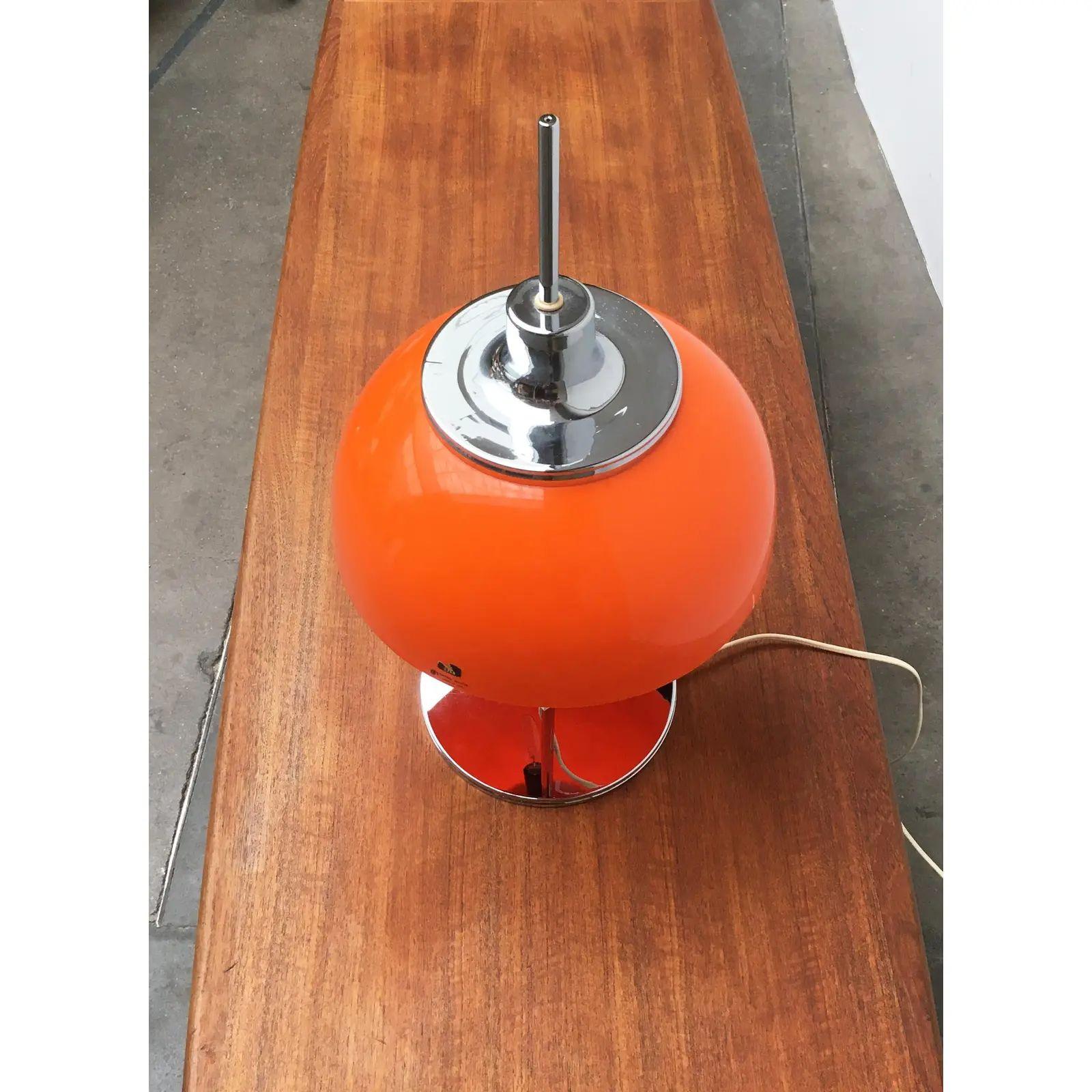 Vintage Italian Space Age Faro Table Lamp from Guzzini, 1970s For Sale 2