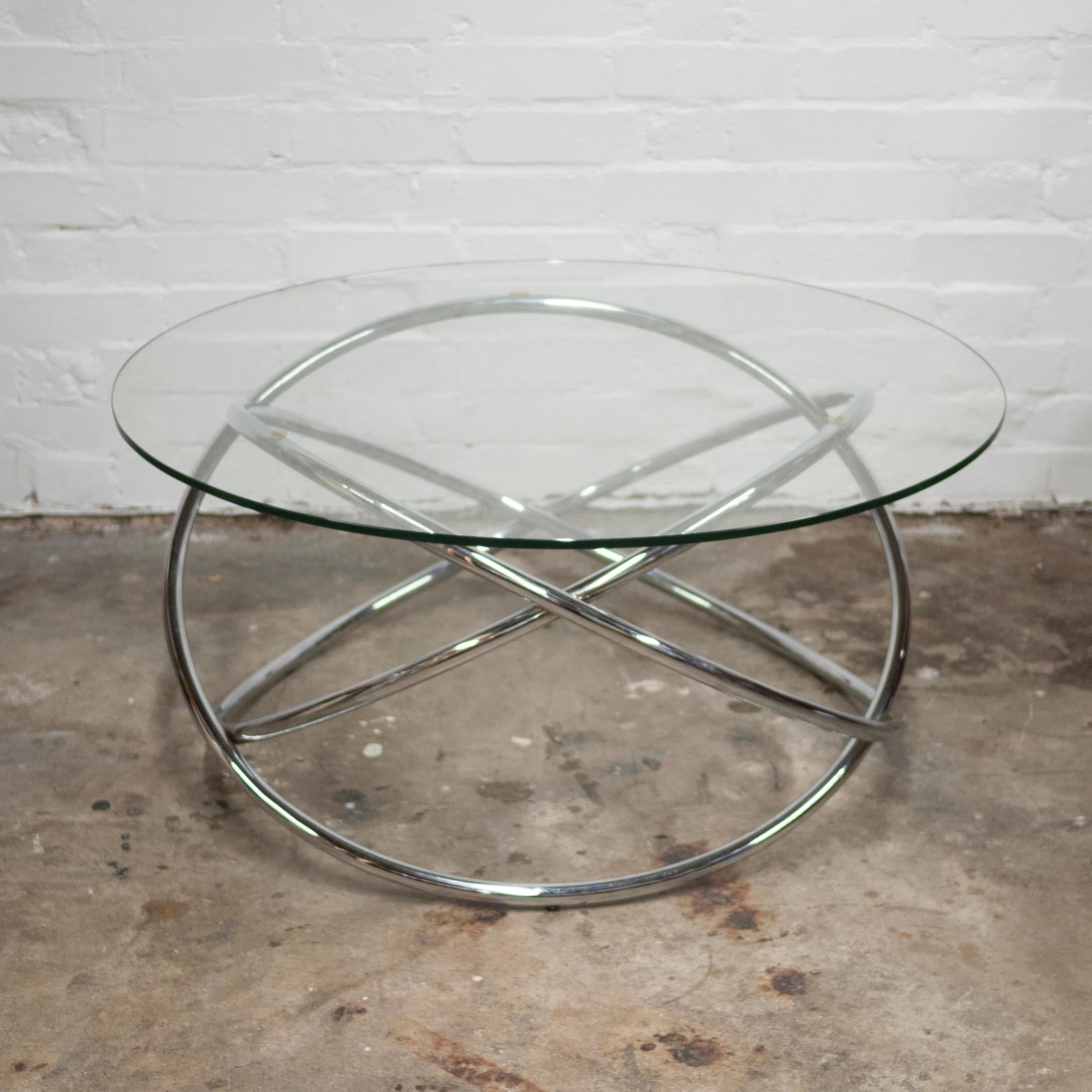 Table basse italienne vintage de l'ère spatiale en verre et à base spiralée en chrome, années 1970 en vente 2