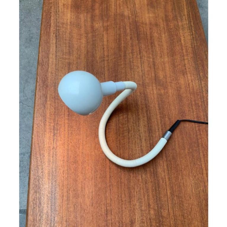 Lampe de table italienne Hebi de l'ère spatiale par Isao Hosoe pour Valenti Luce, 1970 Bon état - En vente à Hamburg, DE