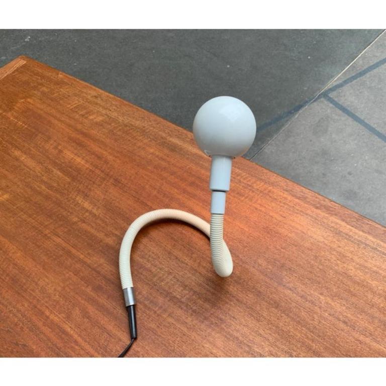 20ième siècle Lampe de table italienne Hebi de l'ère spatiale par Isao Hosoe pour Valenti Luce, 1970 en vente