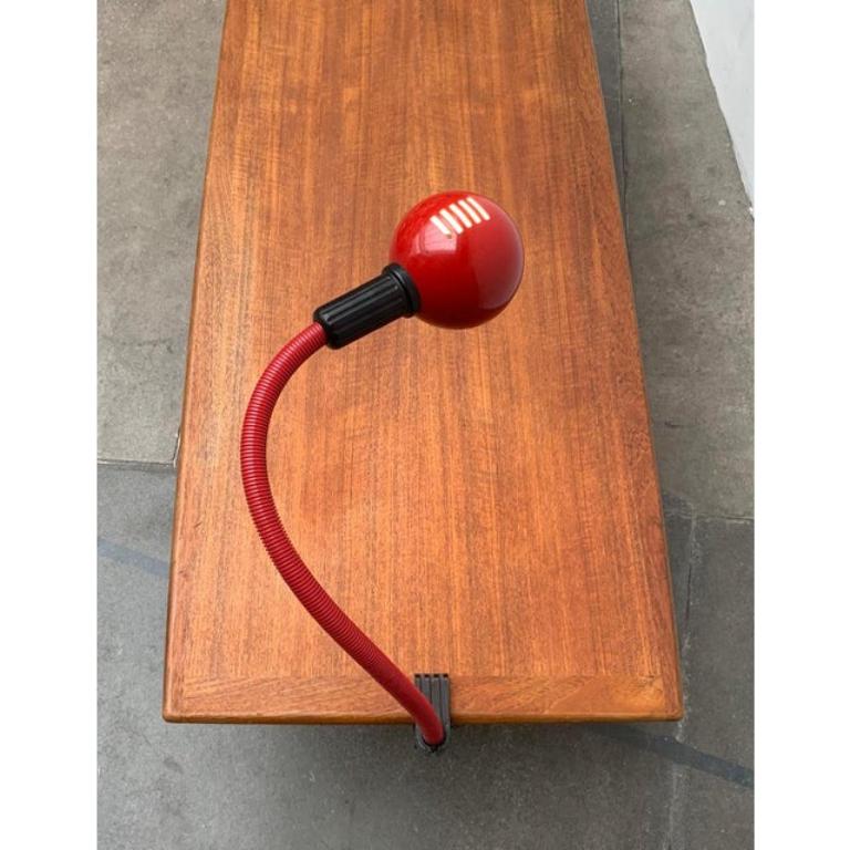 Métal Lampe de table italienne Hebi de l'ère spatiale par Isao Hosoe pour Valenti Luce, 1970 en vente