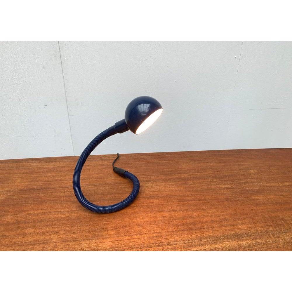 Lampe de table italienne Hebi de l'ère spatiale par Isao Hosoe pour Valenti Luce, années 1970 en vente 3