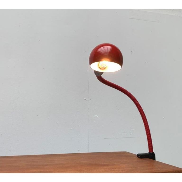 Lampe de table italienne Hebi de l'ère spatiale par Isao Hosoe pour Valenti Luce, 1970 en vente 4