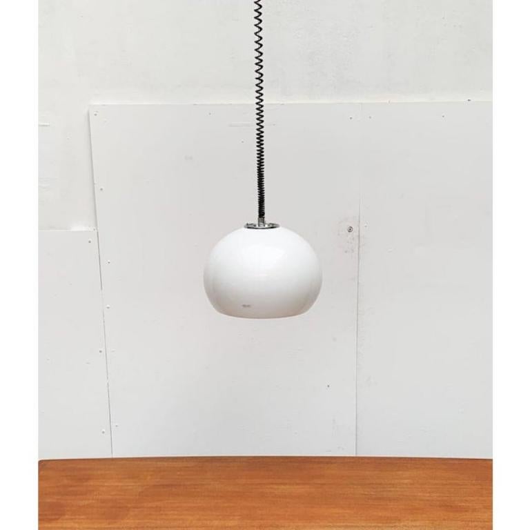 Lampe suspendue Jolly italienne de l'ère spatiale par Luigi Massoni pour Guzzini, années 1960 en vente 7