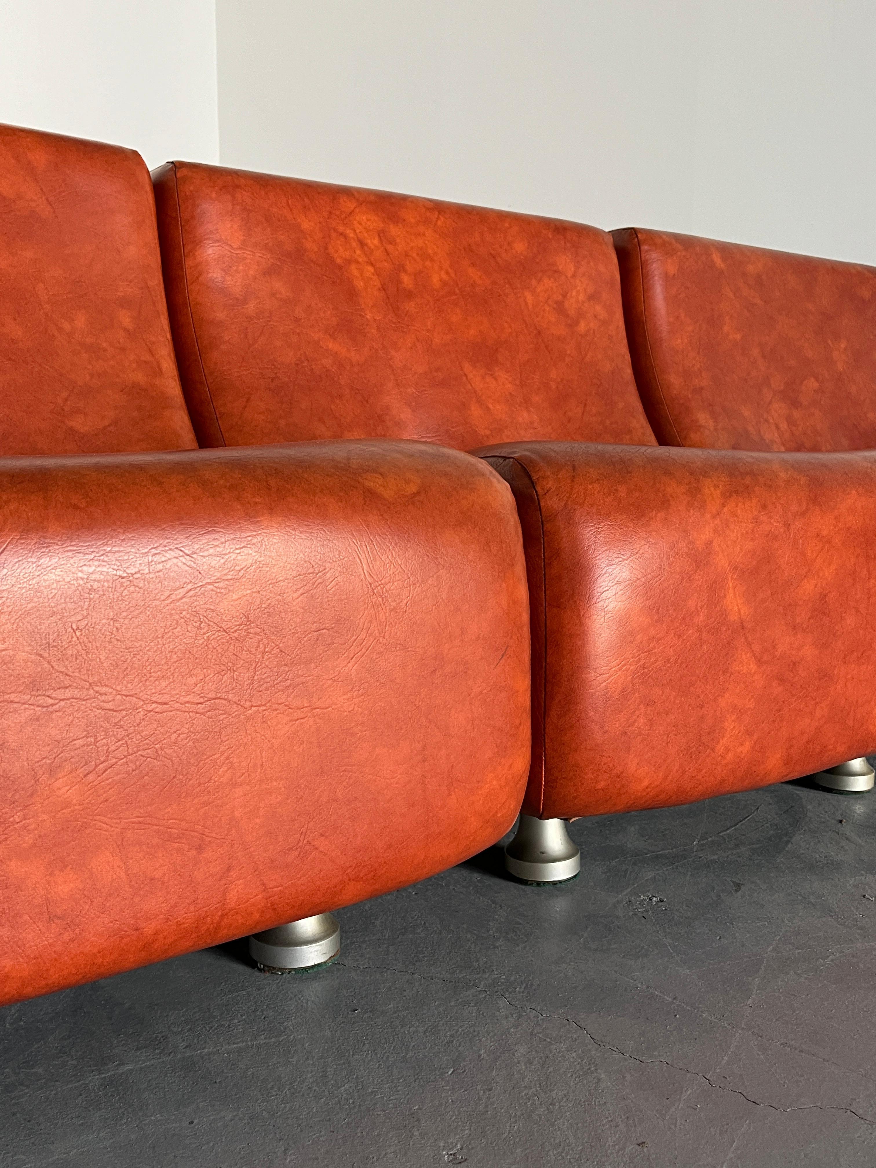 Sofa modulaire italien de l'ère spatiale, faux cuir, dans le style COR, années 70, Italie 5