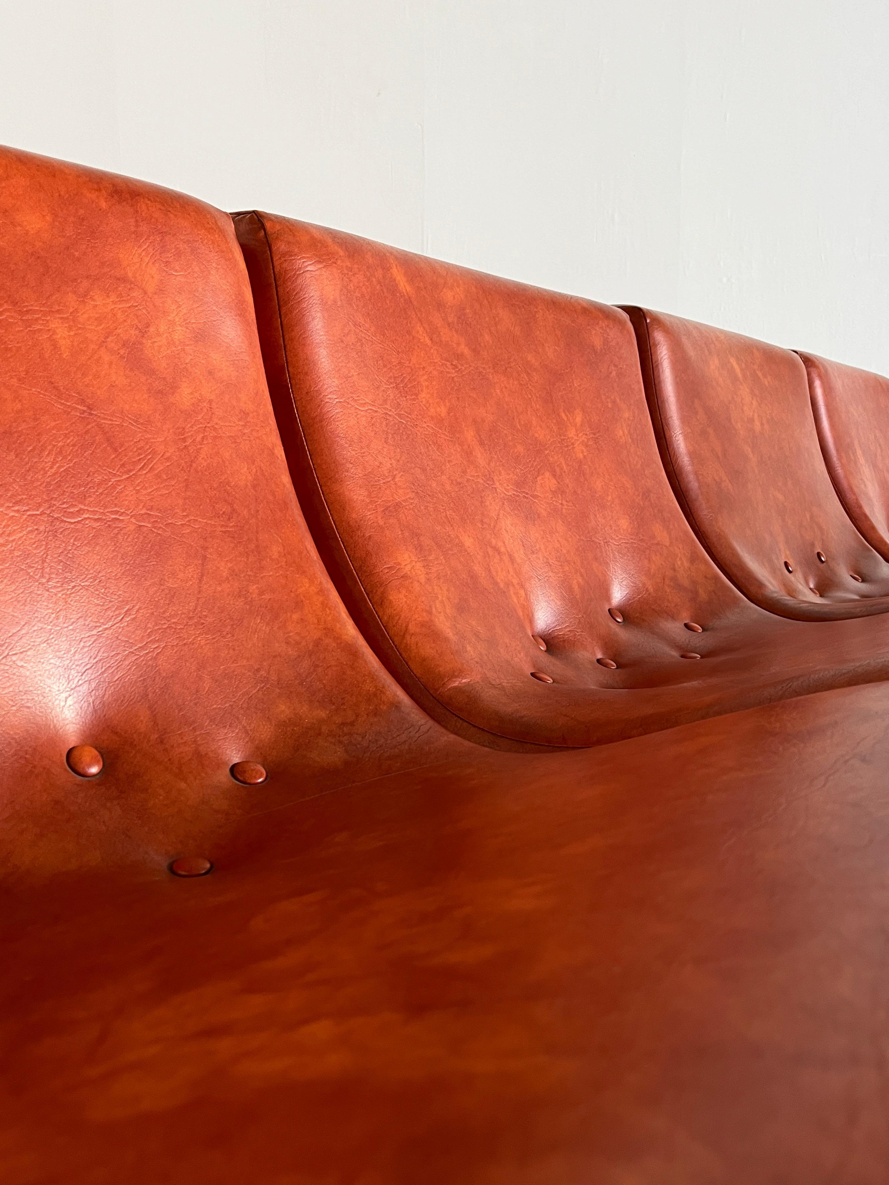 Sofa modulaire italien de l'ère spatiale, faux cuir, dans le style COR, années 70, Italie 6
