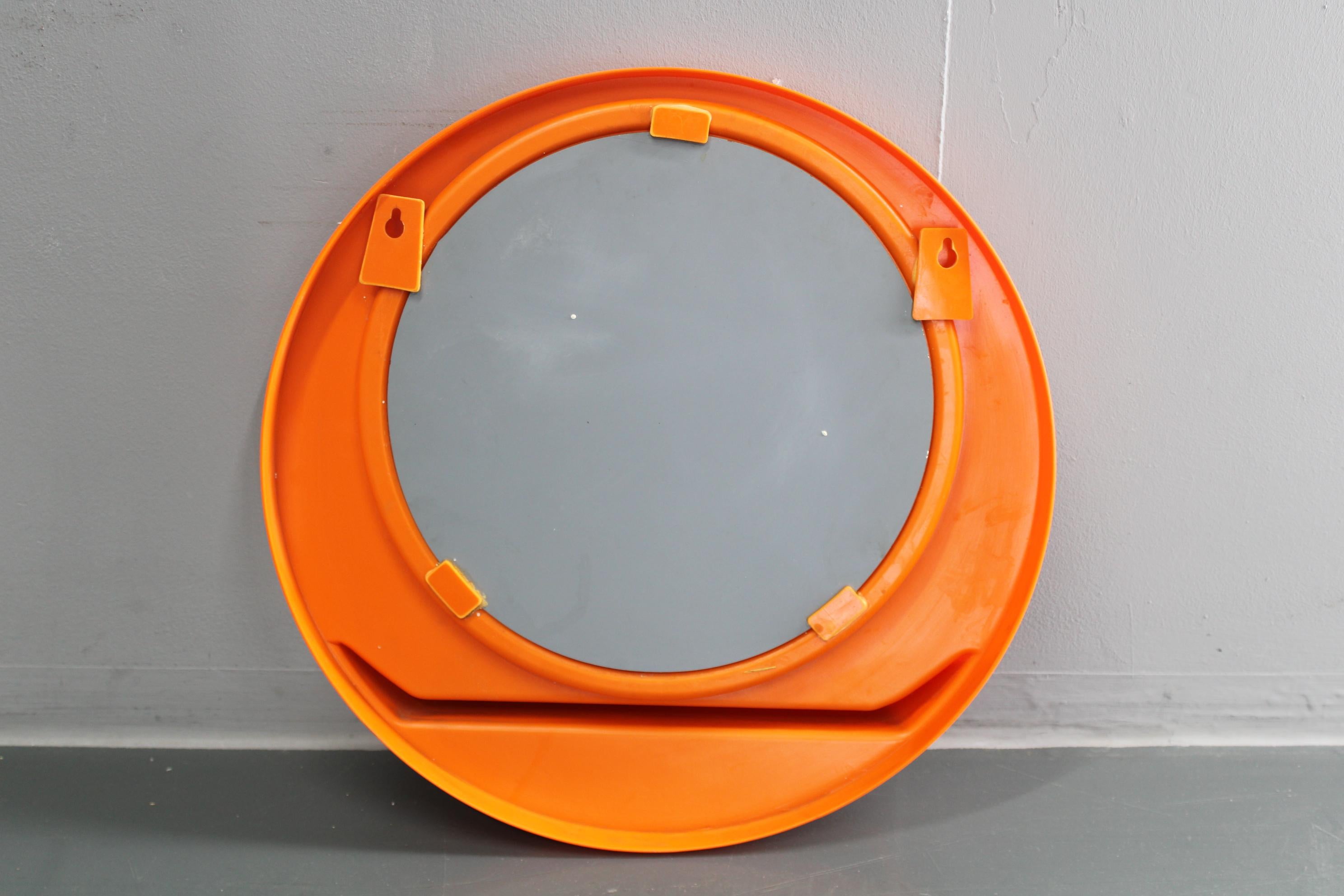 Miroir rond en plastique avec étagère, Vintage A Space AGE, 1970 en vente 5