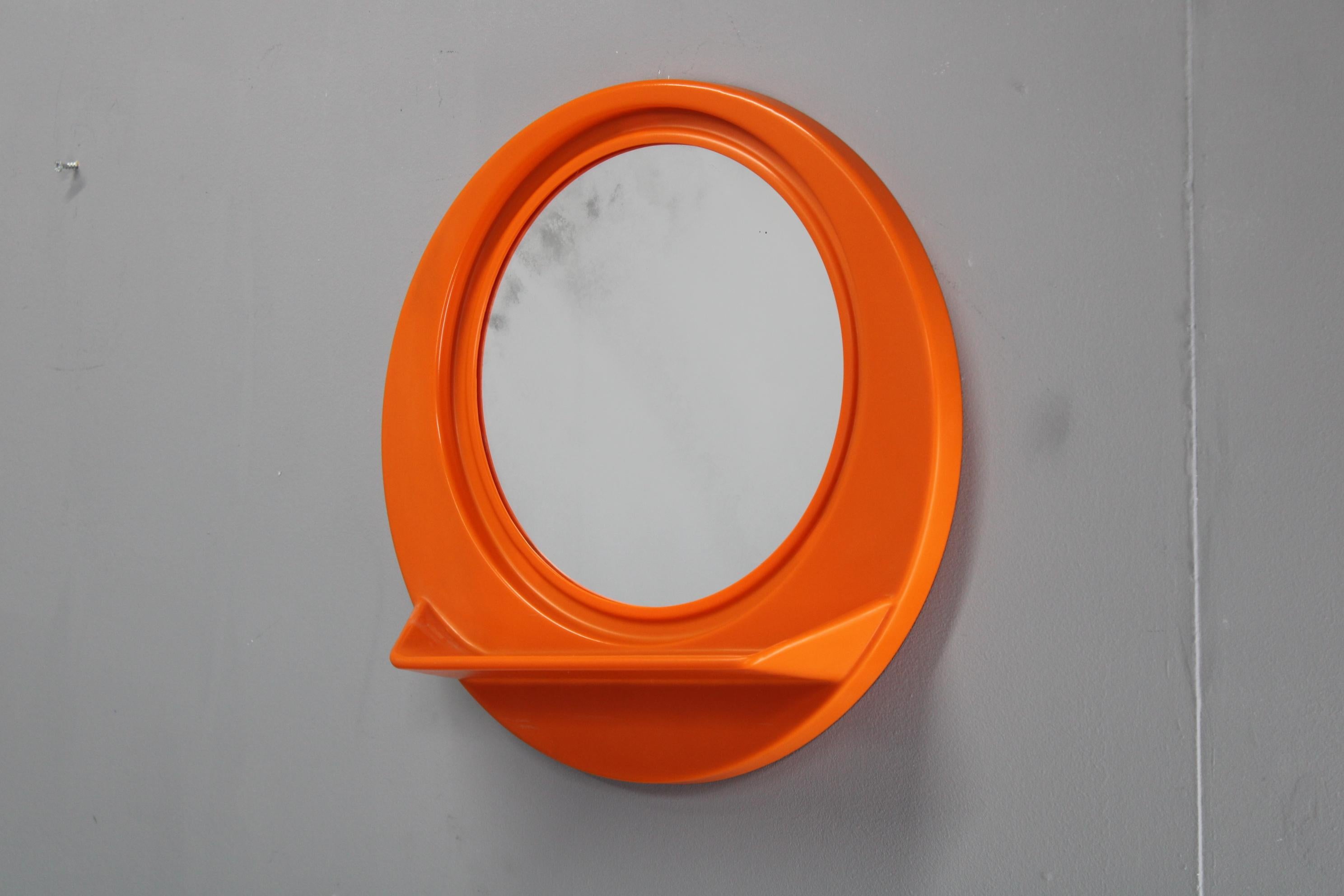 Art déco Miroir rond en plastique avec étagère, Vintage A Space AGE, 1970 en vente