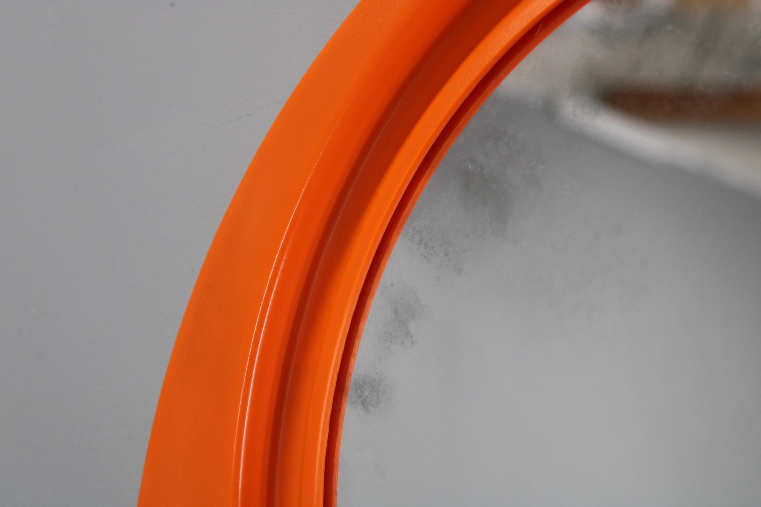 Miroir rond en plastique avec étagère, Vintage A Space AGE, 1970 en vente 1