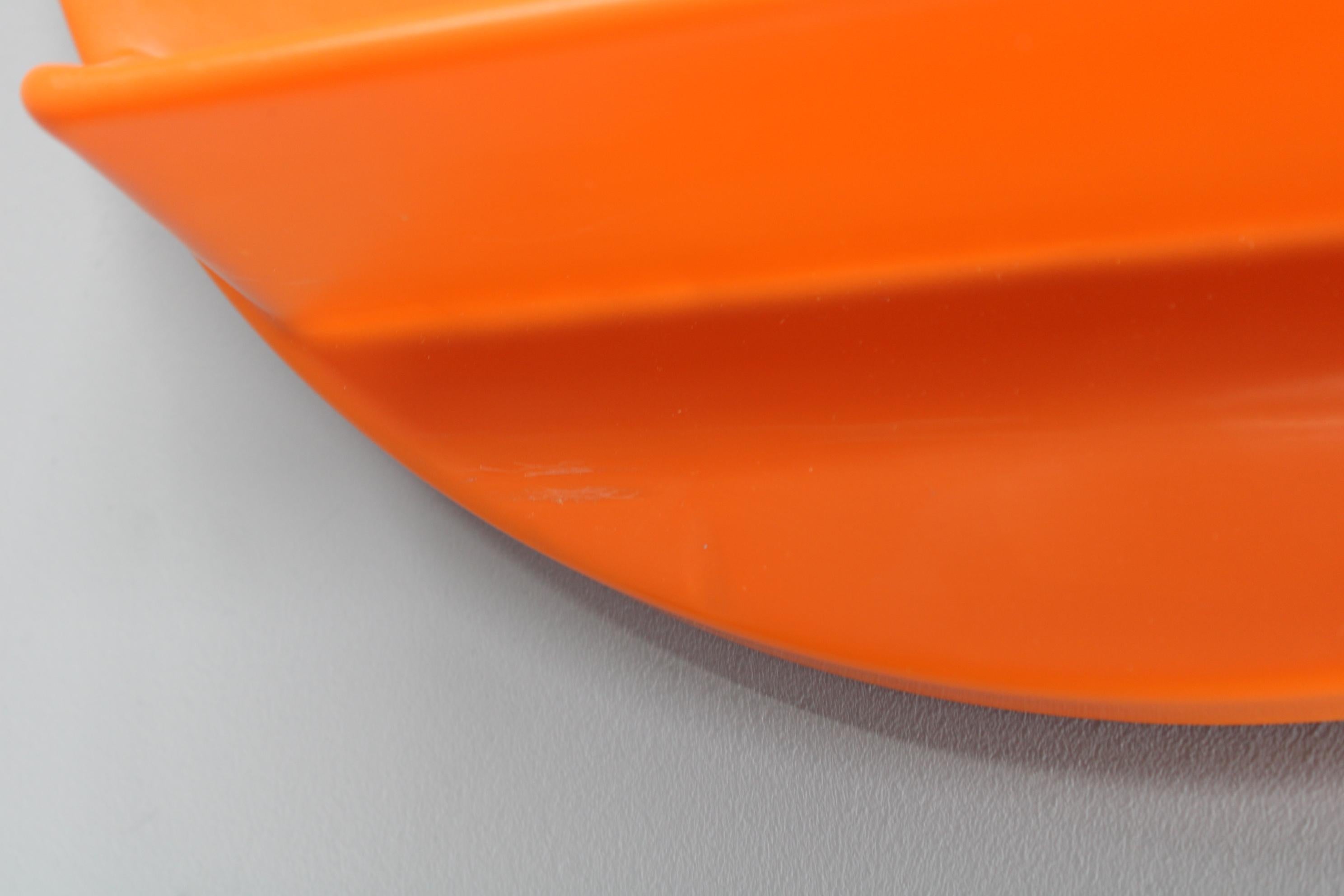 Miroir rond en plastique avec étagère, Vintage A Space AGE, 1970 en vente 3