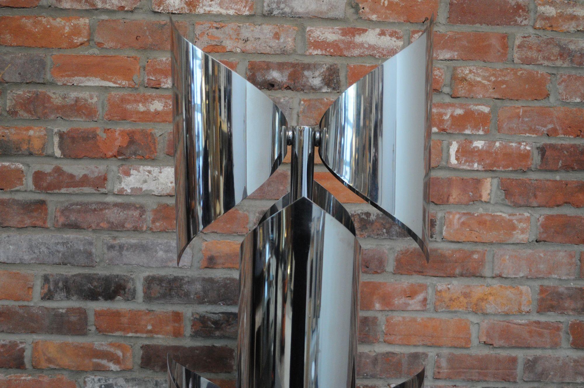 Mid-20th Century Vintage Italian Space Age Sculptural Chrome and Acrylic Floor Lamp For Sale