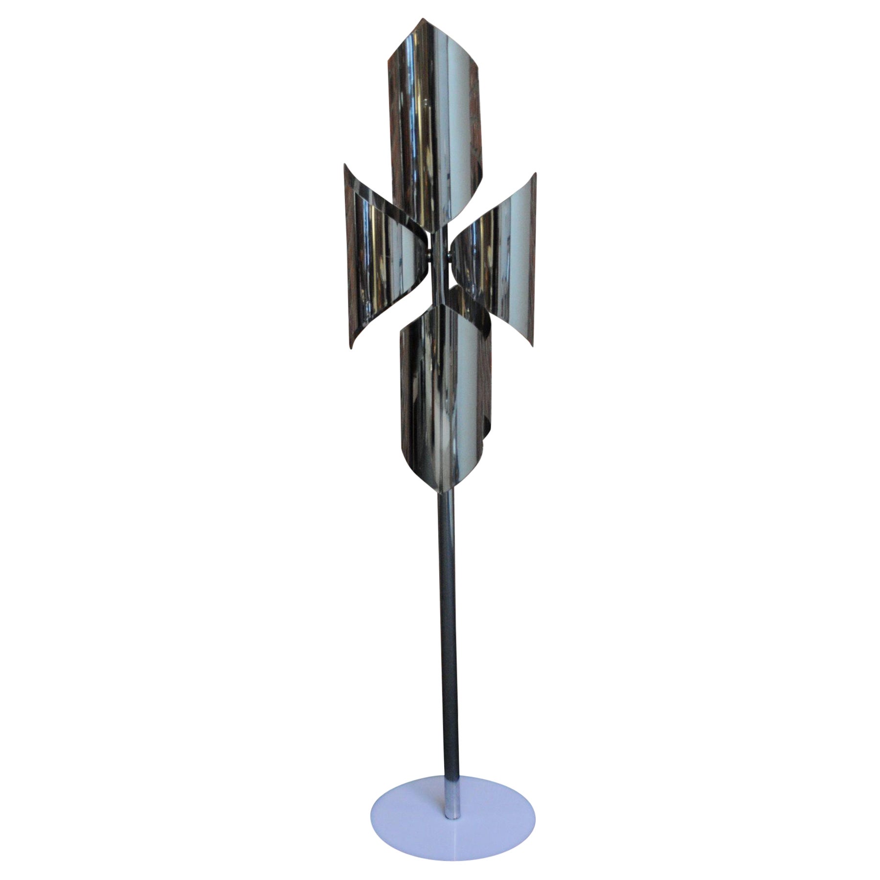 Lampadaire italien sculptural de l'ère spatiale chromé et acrylique