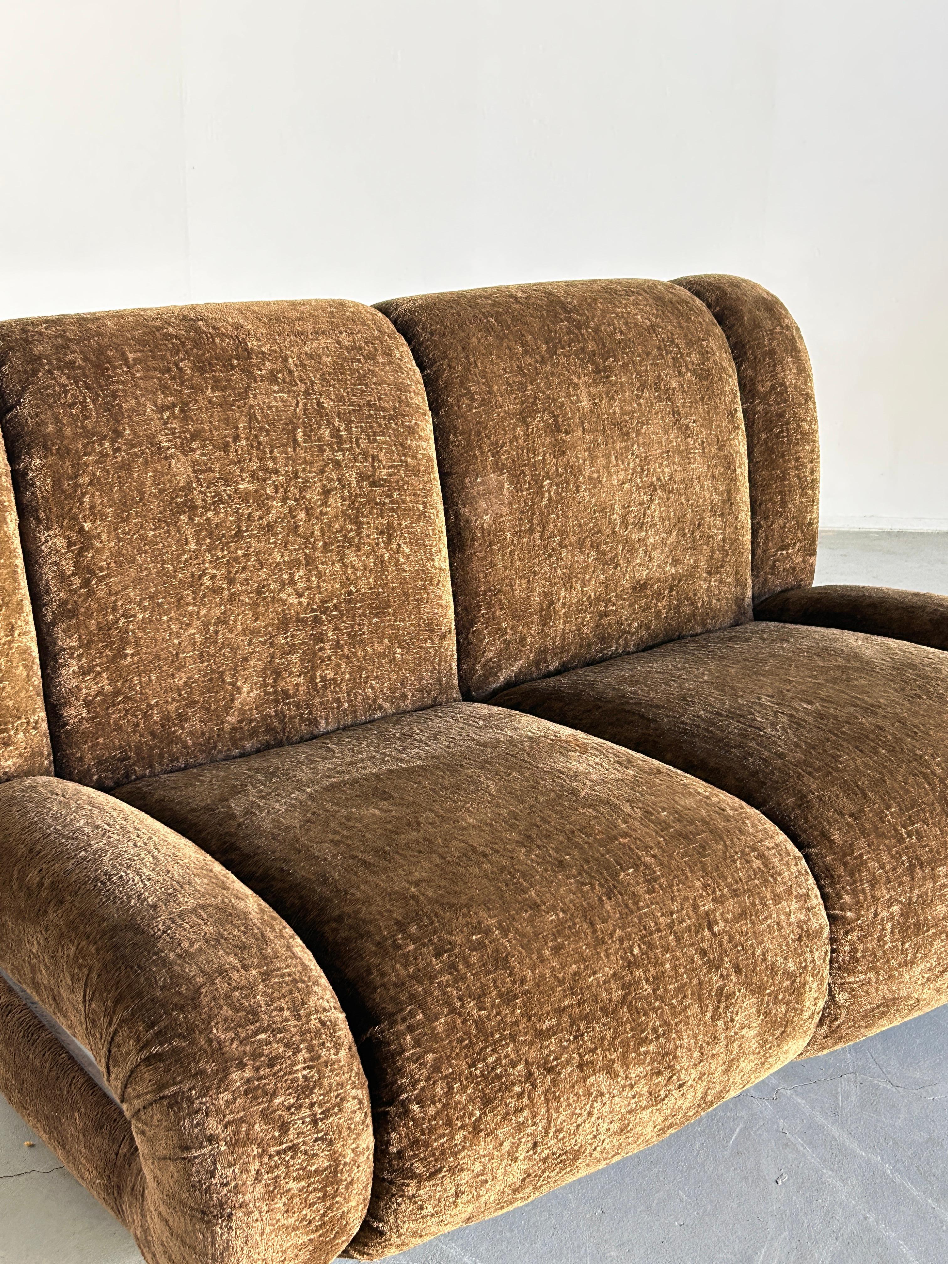 Vintage Italian Space Age Sculptural Cloud Modular Sofa Set in Brown Velvet For Sale 4