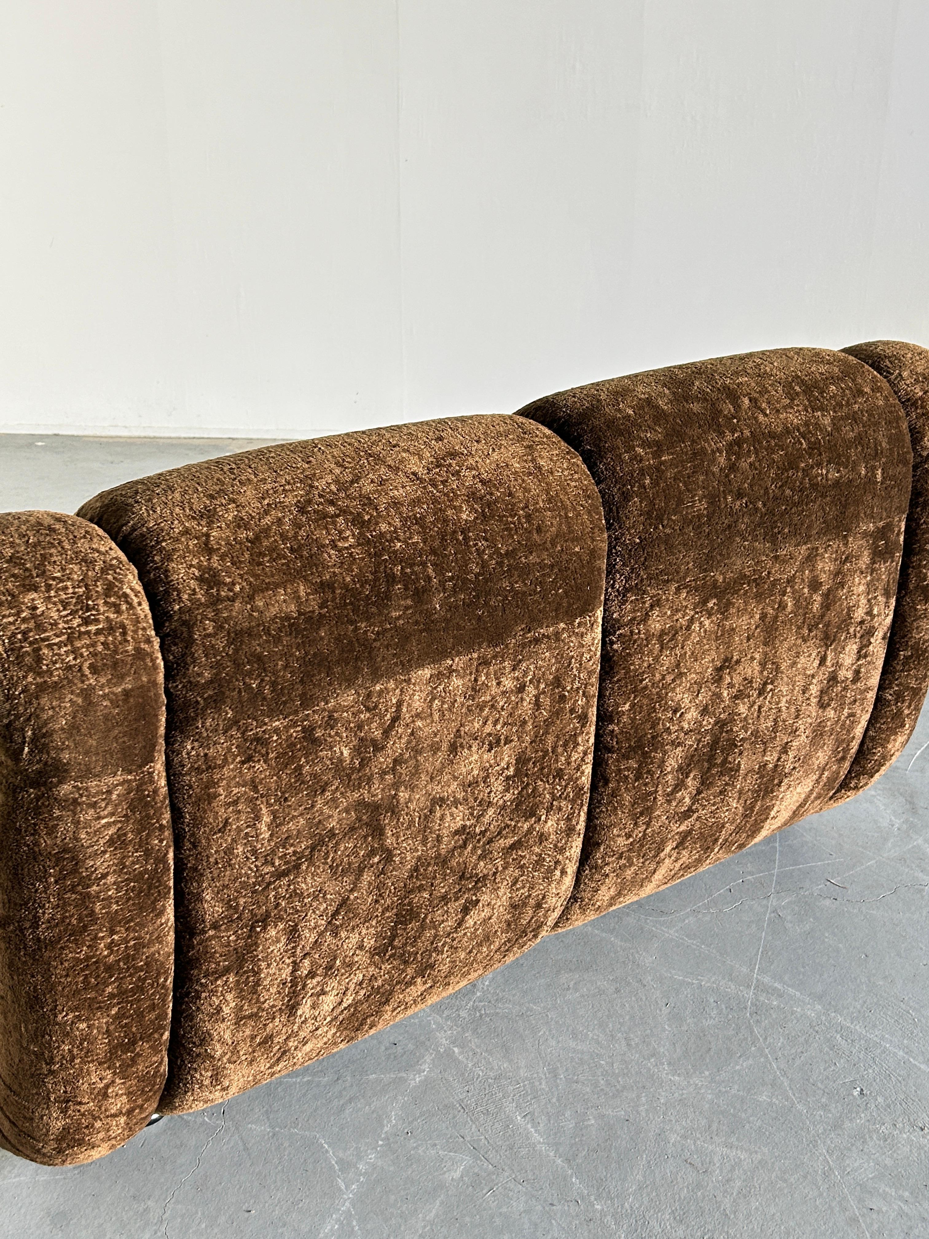 Vintage Italian Space Age Sculptural Cloud Modular Sofa Set in Brown Velvet For Sale 10