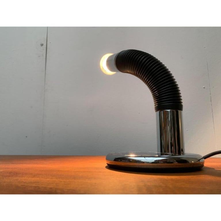 Métal Lampe de table italienne de l'ère spatiale par Bellini pour Targetti, 1970 en vente