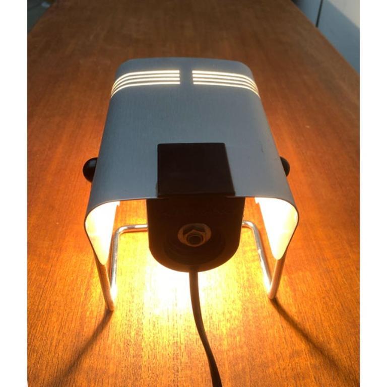 Lampe de table italienne vintage de l'ère spatiale de Targetti en vente 2