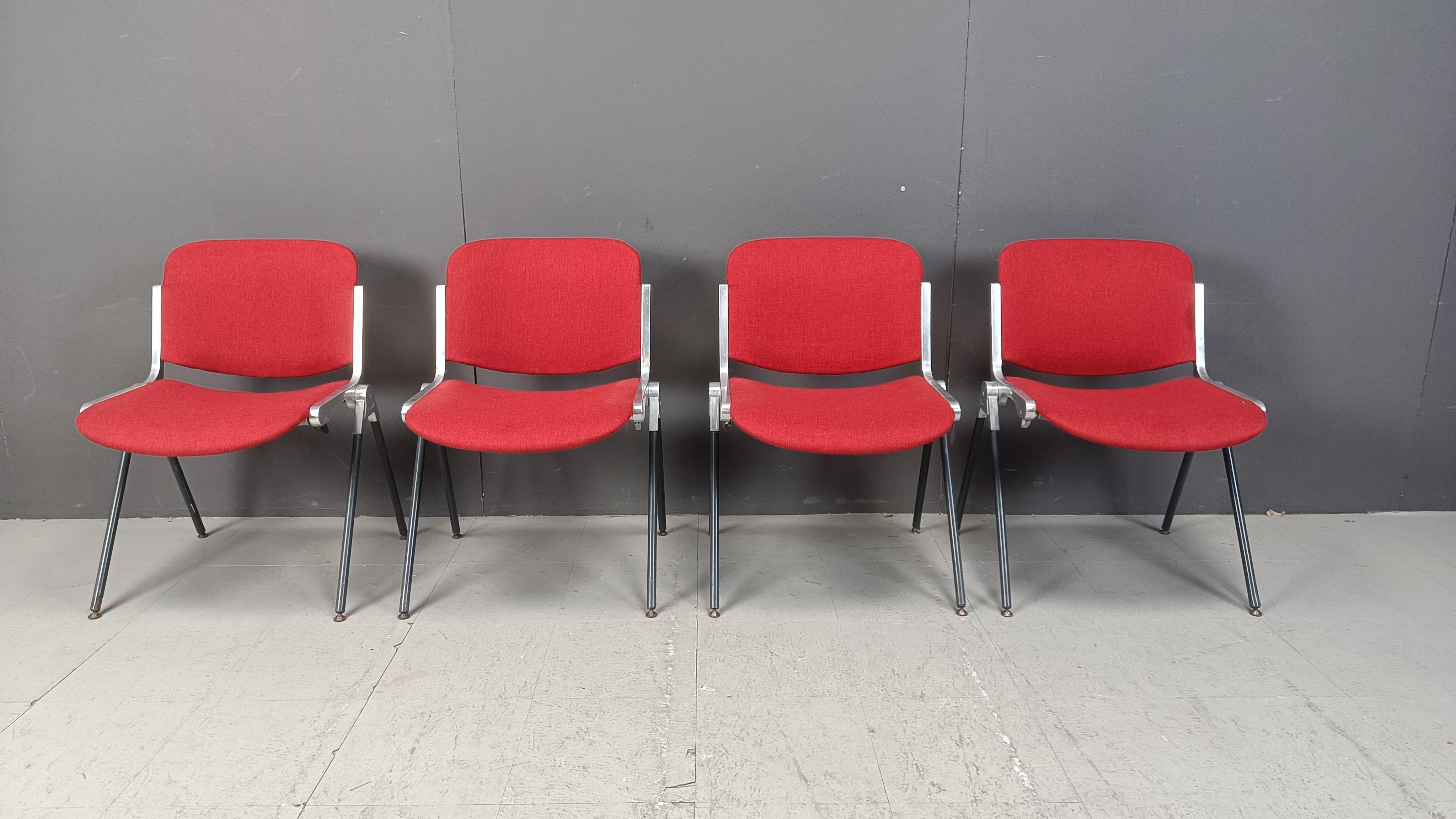 Mid-Century Modern Vintage italian stackable dining chairs, 1970s