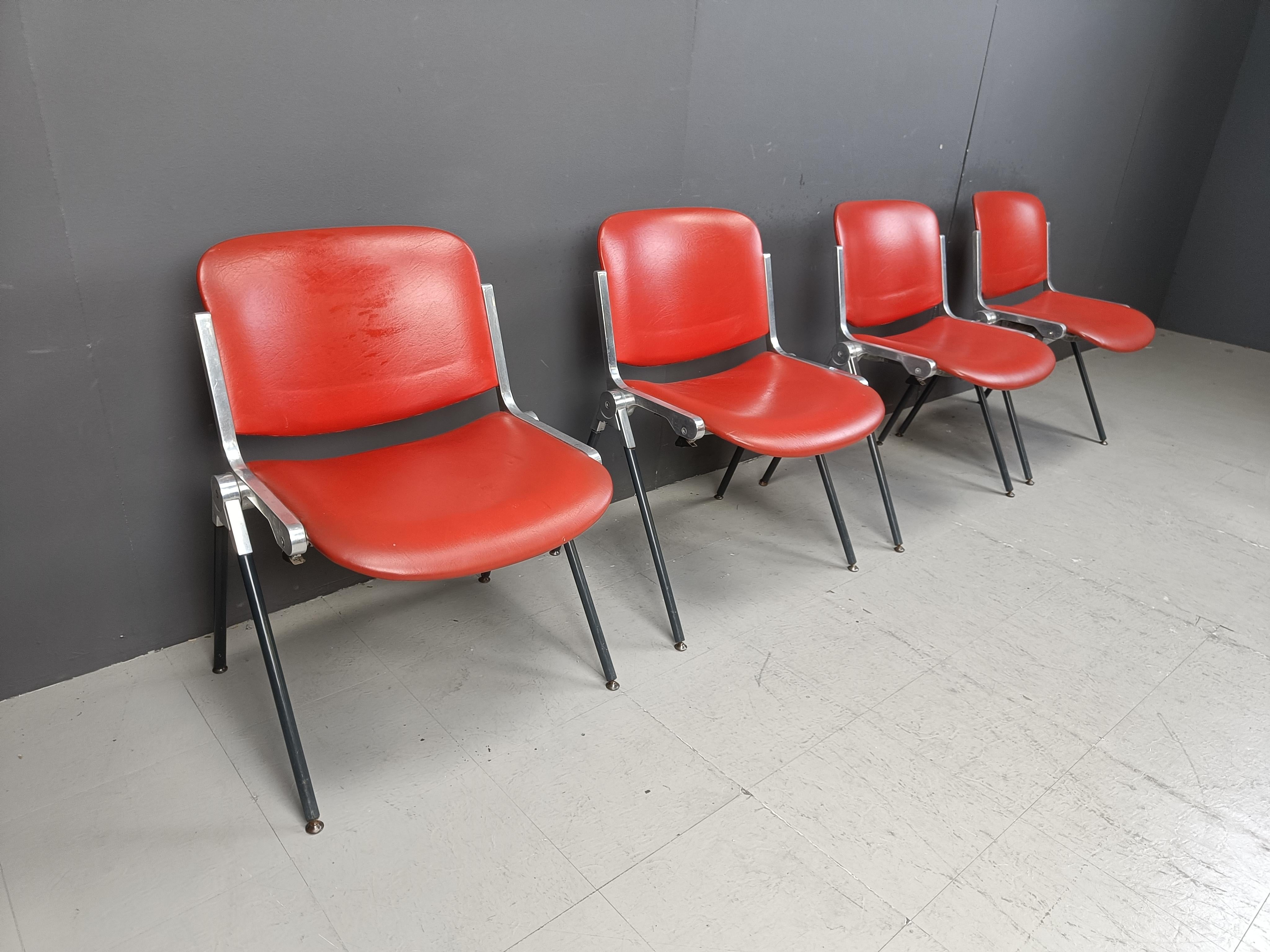 Vintage italian stackable dining chairs, 1970s For Sale 1