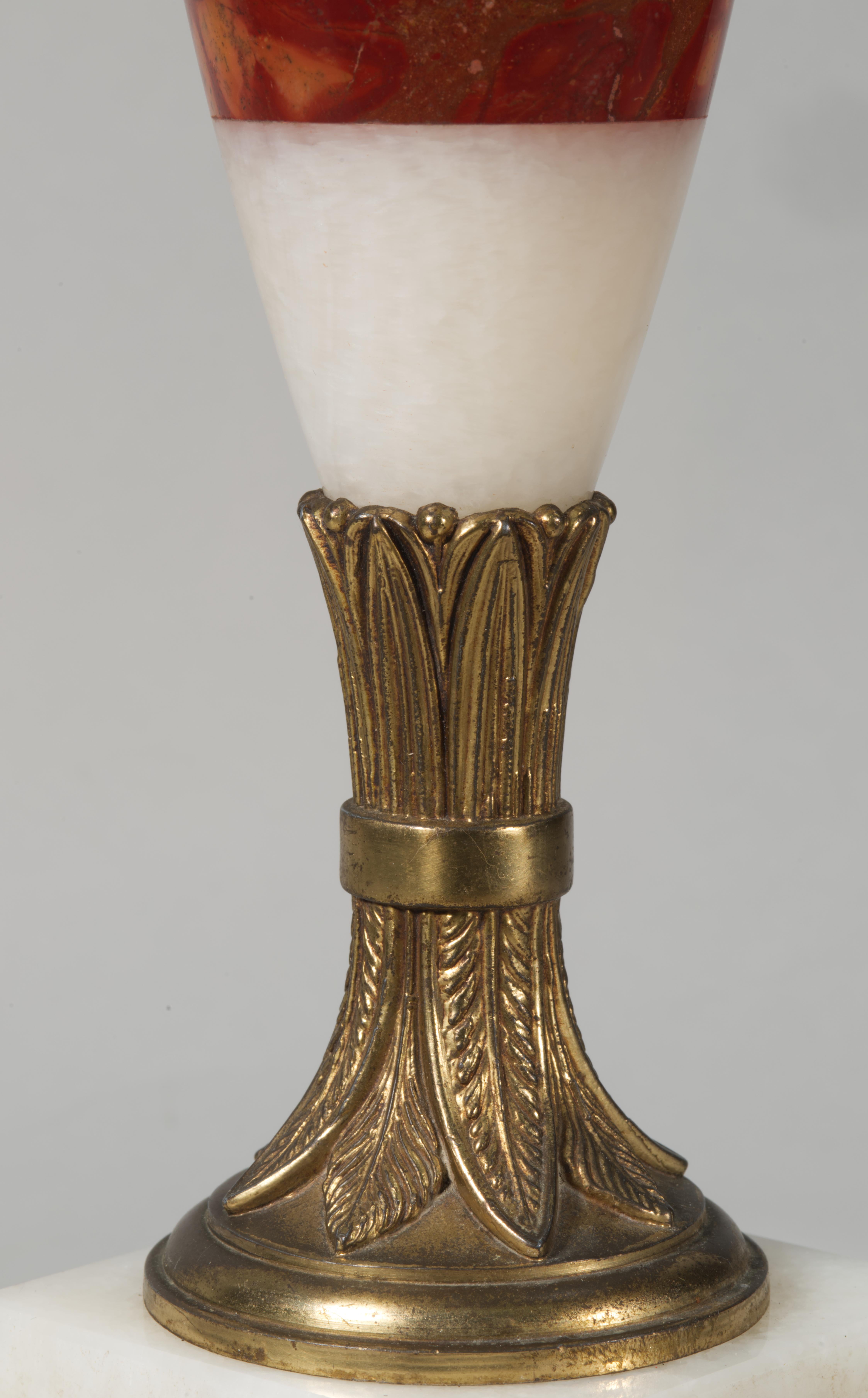 20th Century Vintage Italian Style Carved Marble Alabaster & Bronze Urn Table Lamp For Sale