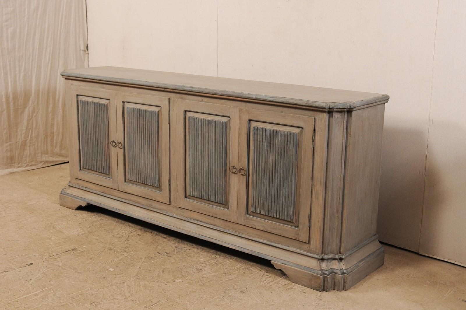 Vintage Italian Style Painted Wood Buffet Cabinet with Reeded Doors In Good Condition In Atlanta, GA