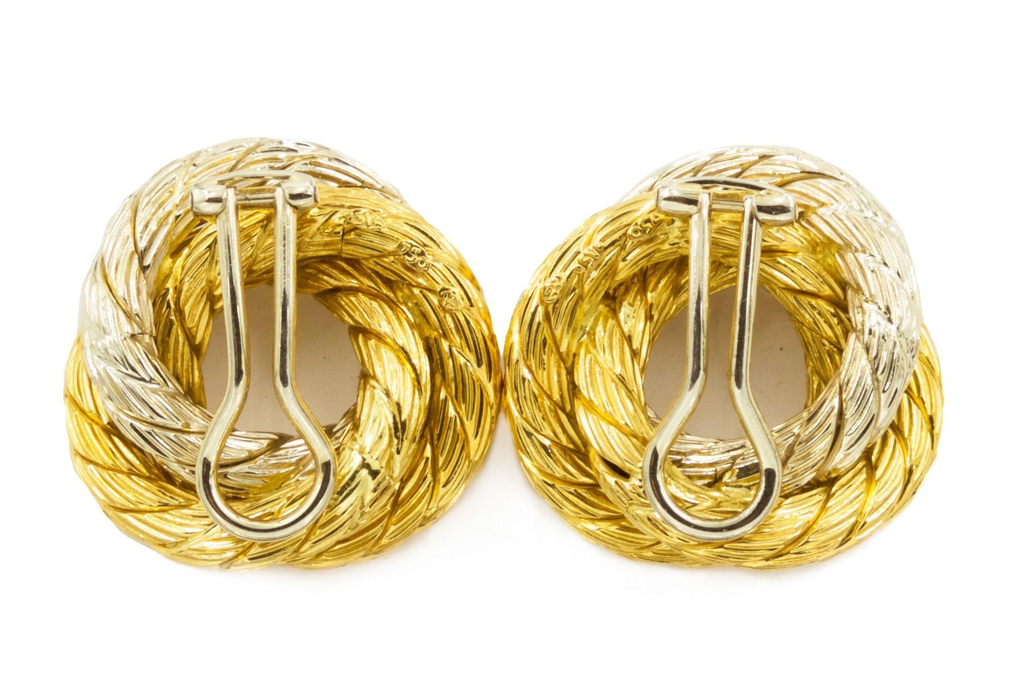 Moderne Boucles d'oreilles italiennes vintage en or 18k, tourbillonnantes et tressées en vente