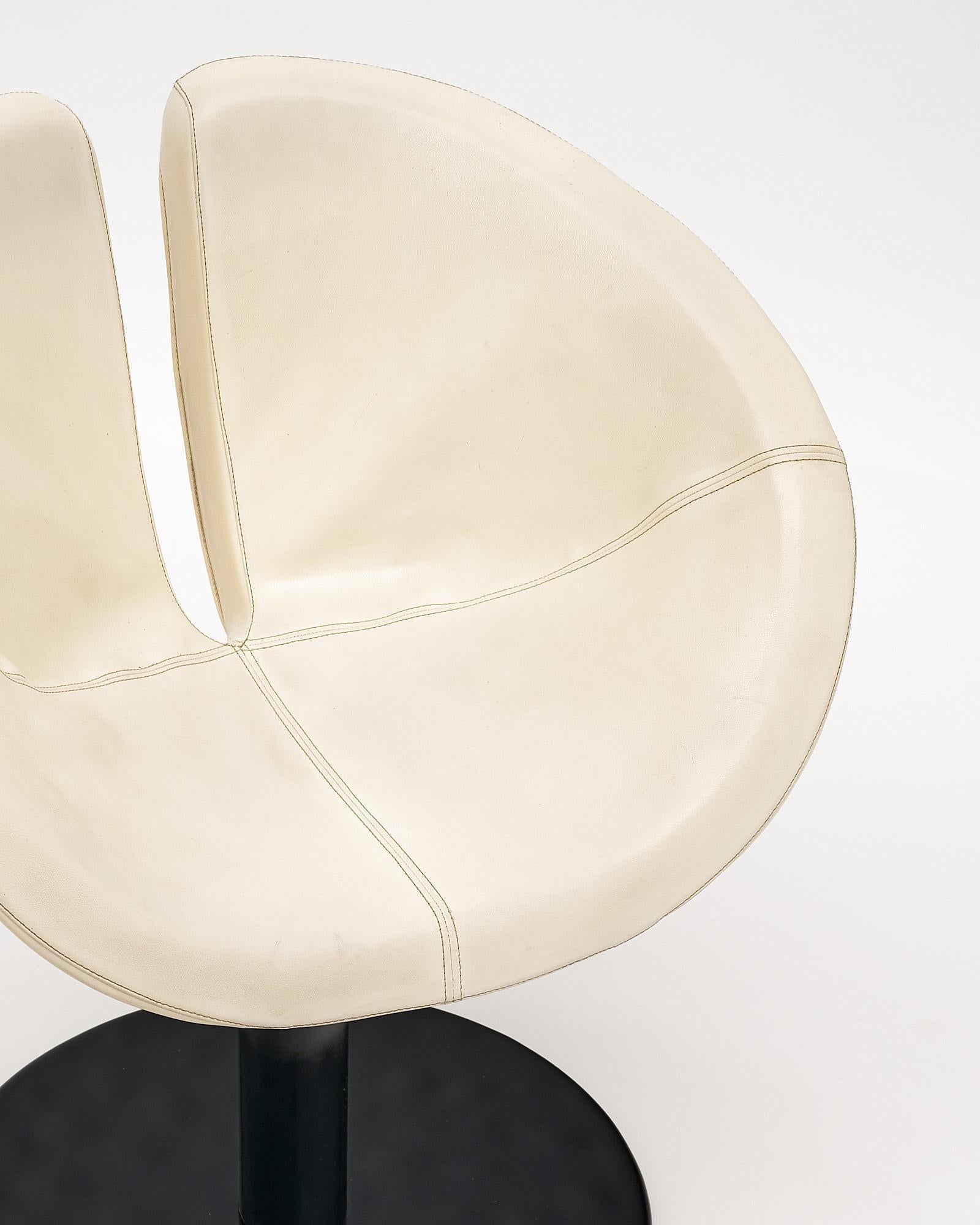 Mid-Century Modern Vintage Italian Swivel Armchairs For Sale