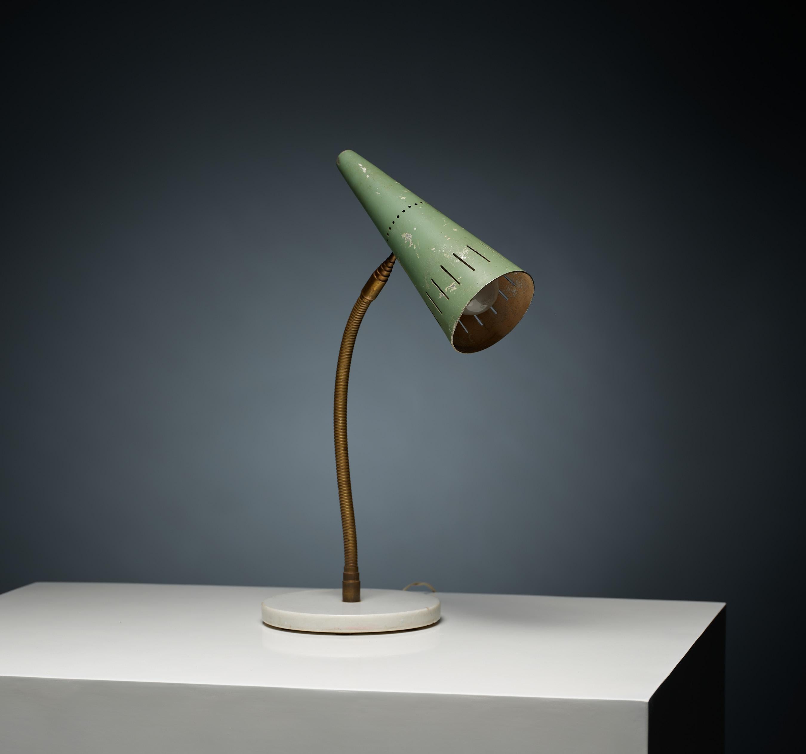 Vintage Italian Table Lamp - 1950s Design with Green Lacquered Metal Shade 3