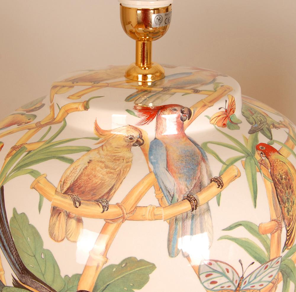 Italienische Vintage-Tischlampen, Keramik mit Papageien, große Porzellanvasen-Lampen, Paar im Angebot 6