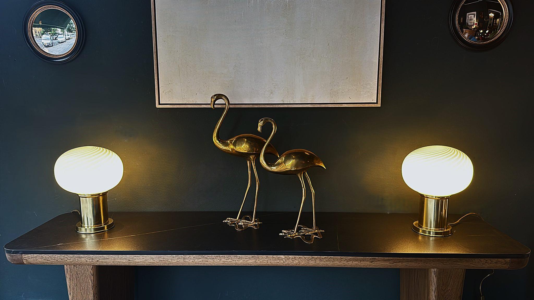 Lámparas de Mesa Vintage Italianas Con Base de Latón y Esfera de Cristal de Murano en venta 11