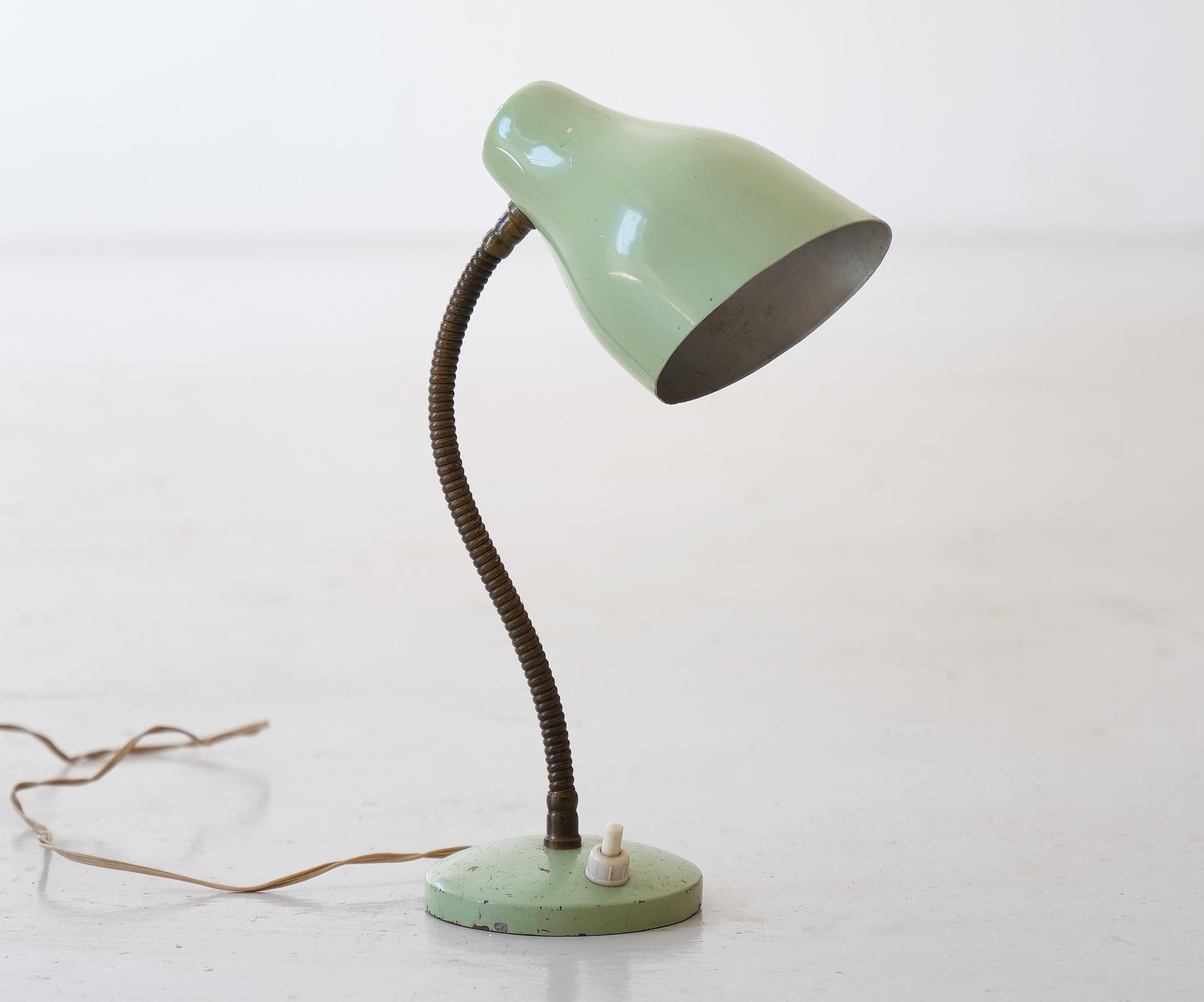 Mid-20th Century Vintage Italian Table or Desk lamp in Light Green Metal and Brass, 1950