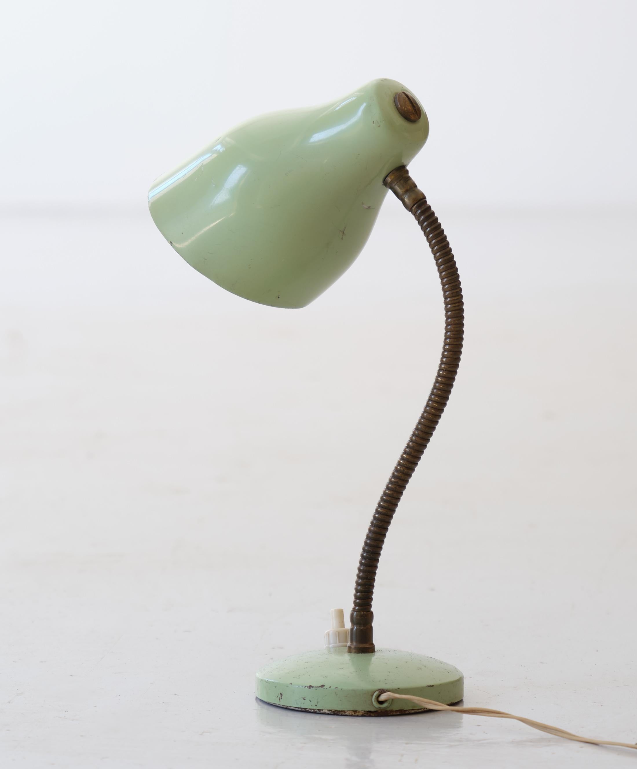 Vintage Italian Table or Desk lamp in Light Green Metal and Brass, 1950 2