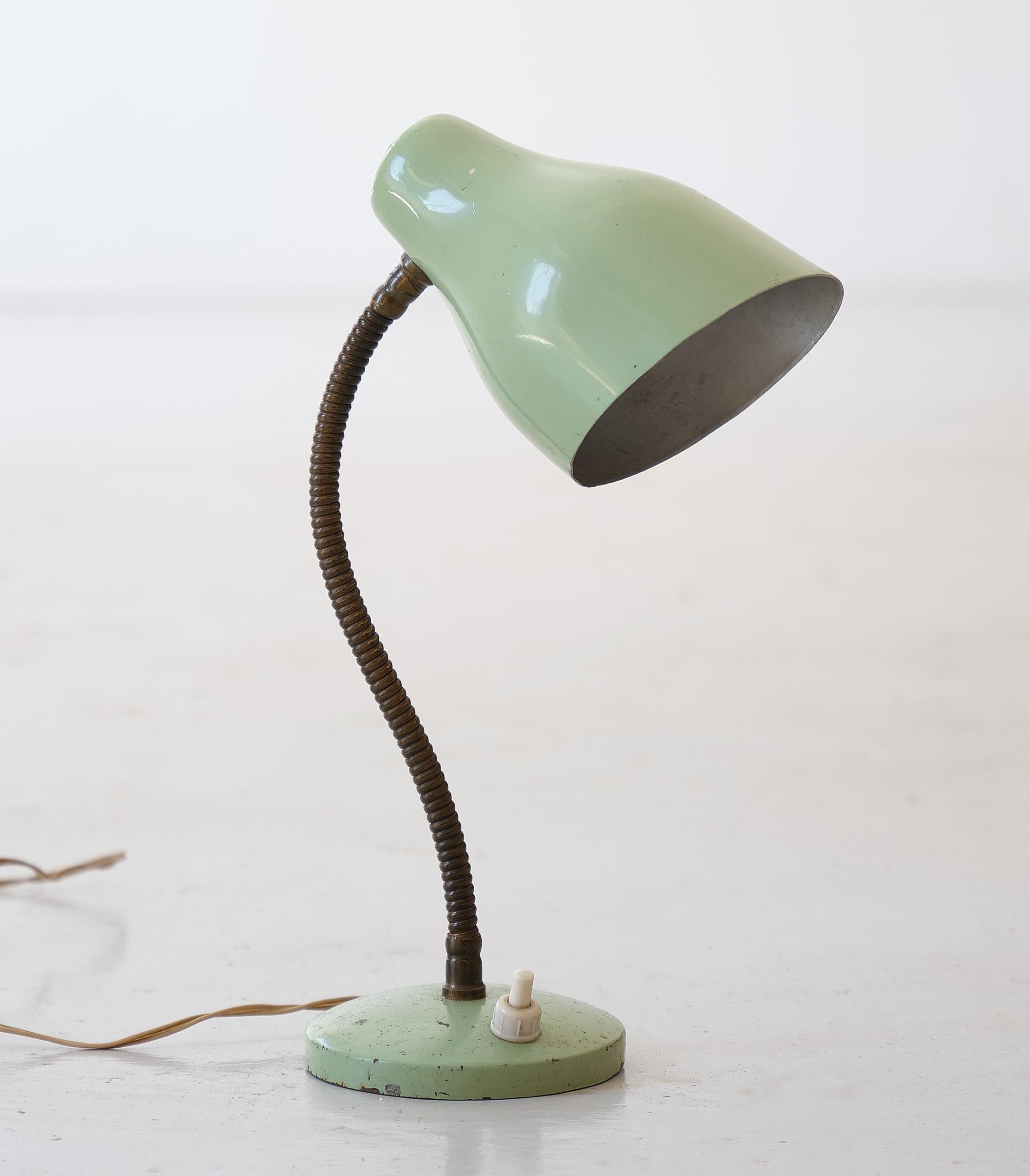 Vintage Italian Table or Desk lamp in Light Green Metal and Brass, 1950 3