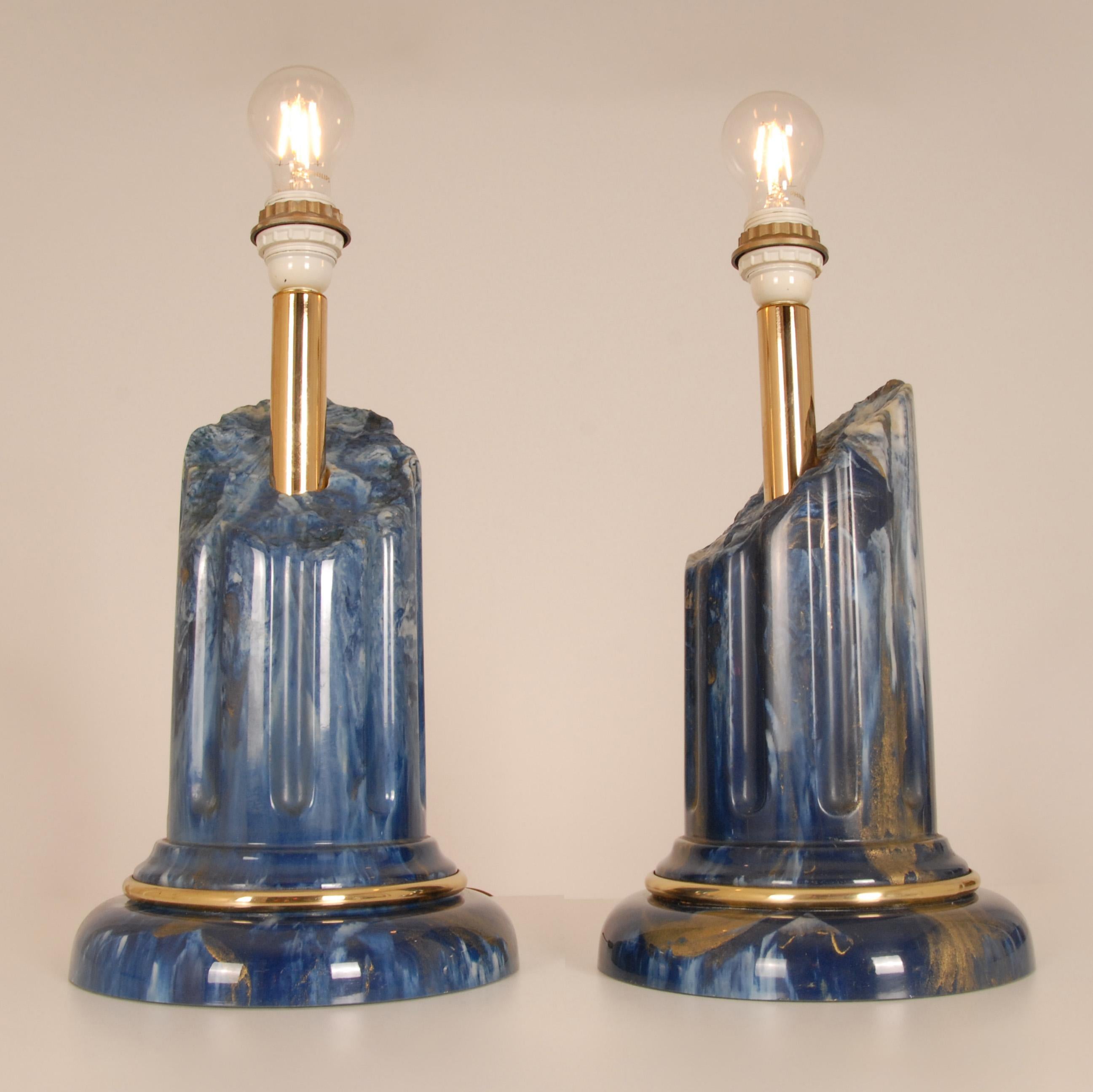 Vintage Italian Tablelamps Lapislázuli imitación mármol Lámpara de columna azul y oro en Bueno estado para la venta en Wommelgem, VAN