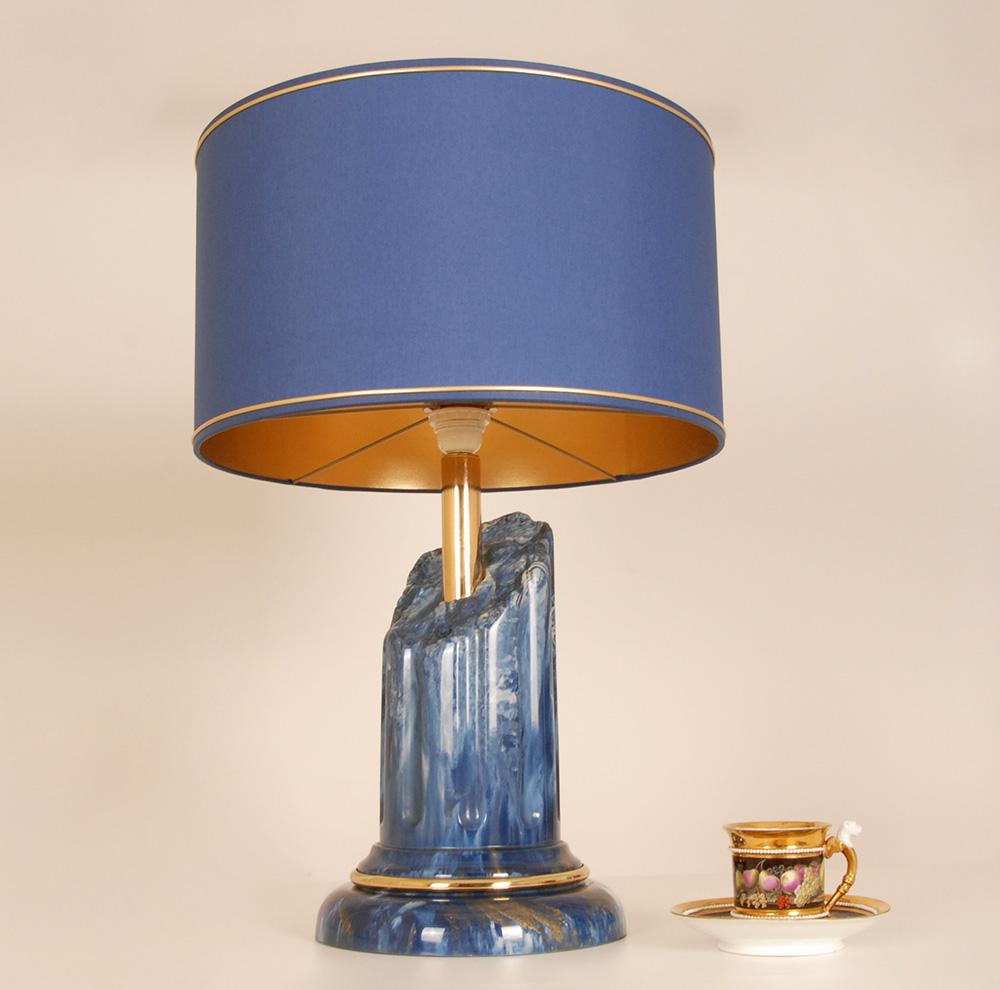 Vintage Italian Tablelamps Lapislázuli imitación mármol Lámpara de columna azul y oro en venta 2
