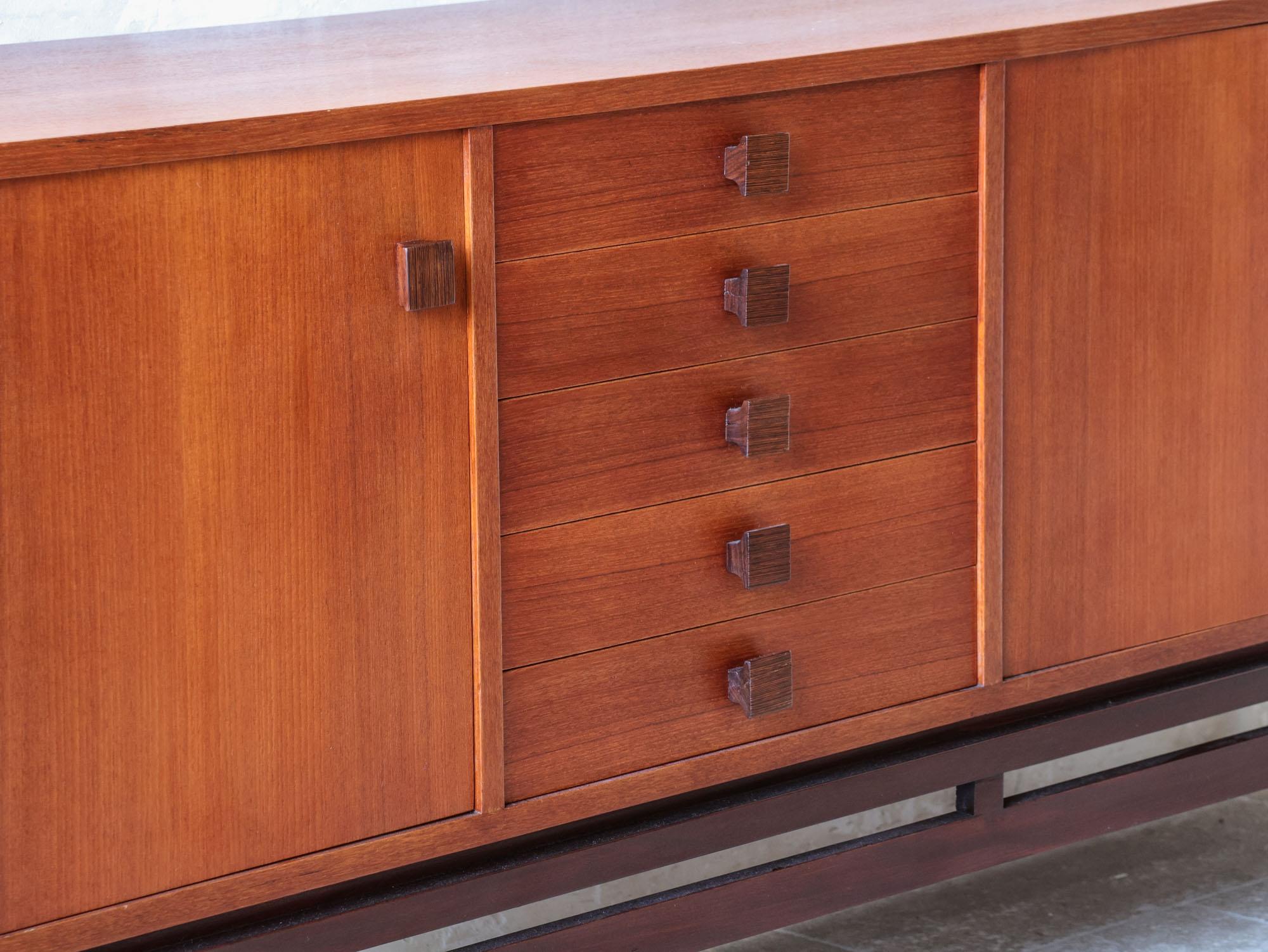 Late 20th Century Vintage Italian teak sideboard in the style of Vittorio Dassi, 1970s For Sale