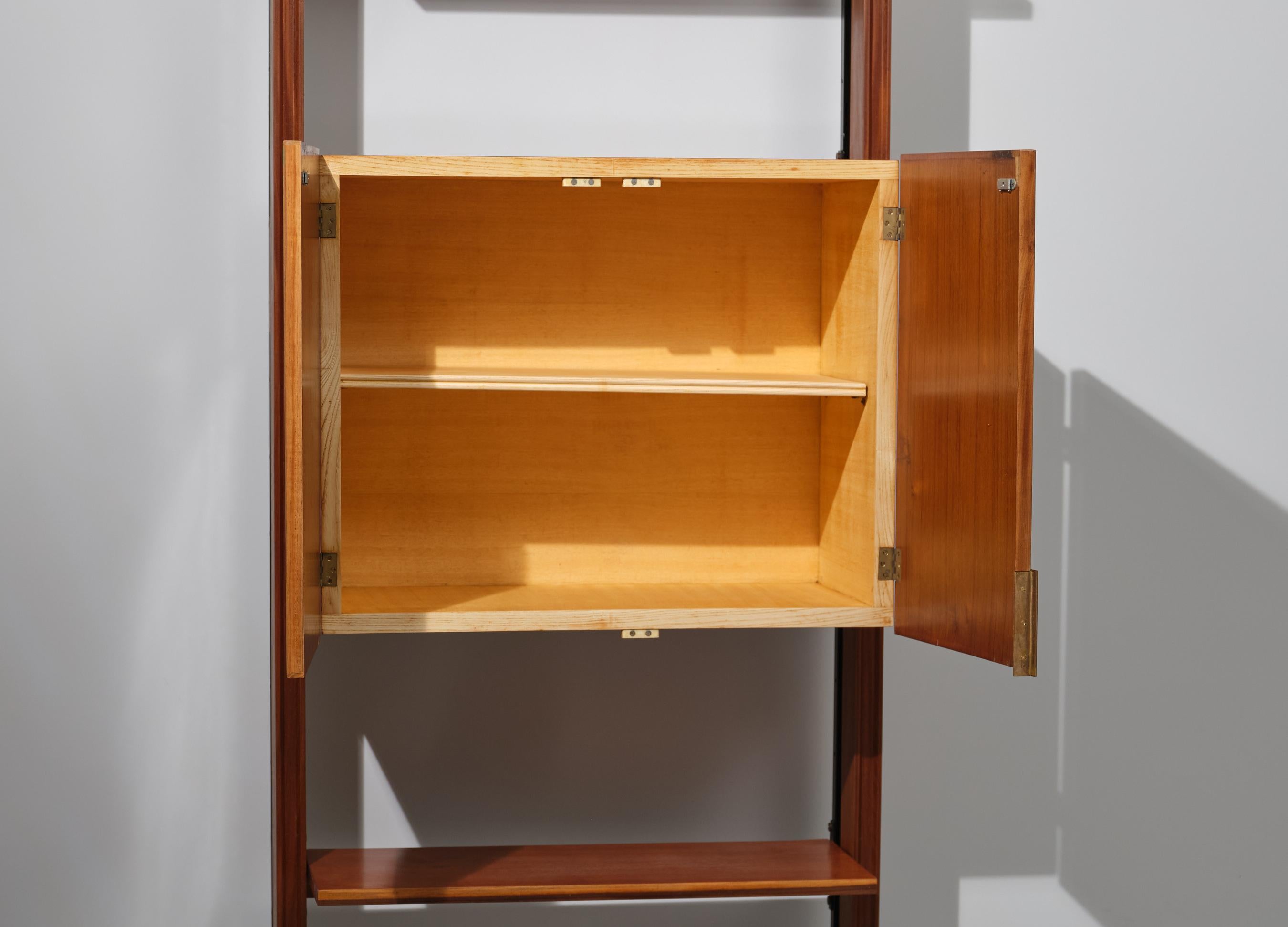 Vintage Italian Teak Wood Wall Unit with Adjustable Height  Restyled by RETRO4M For Sale 7