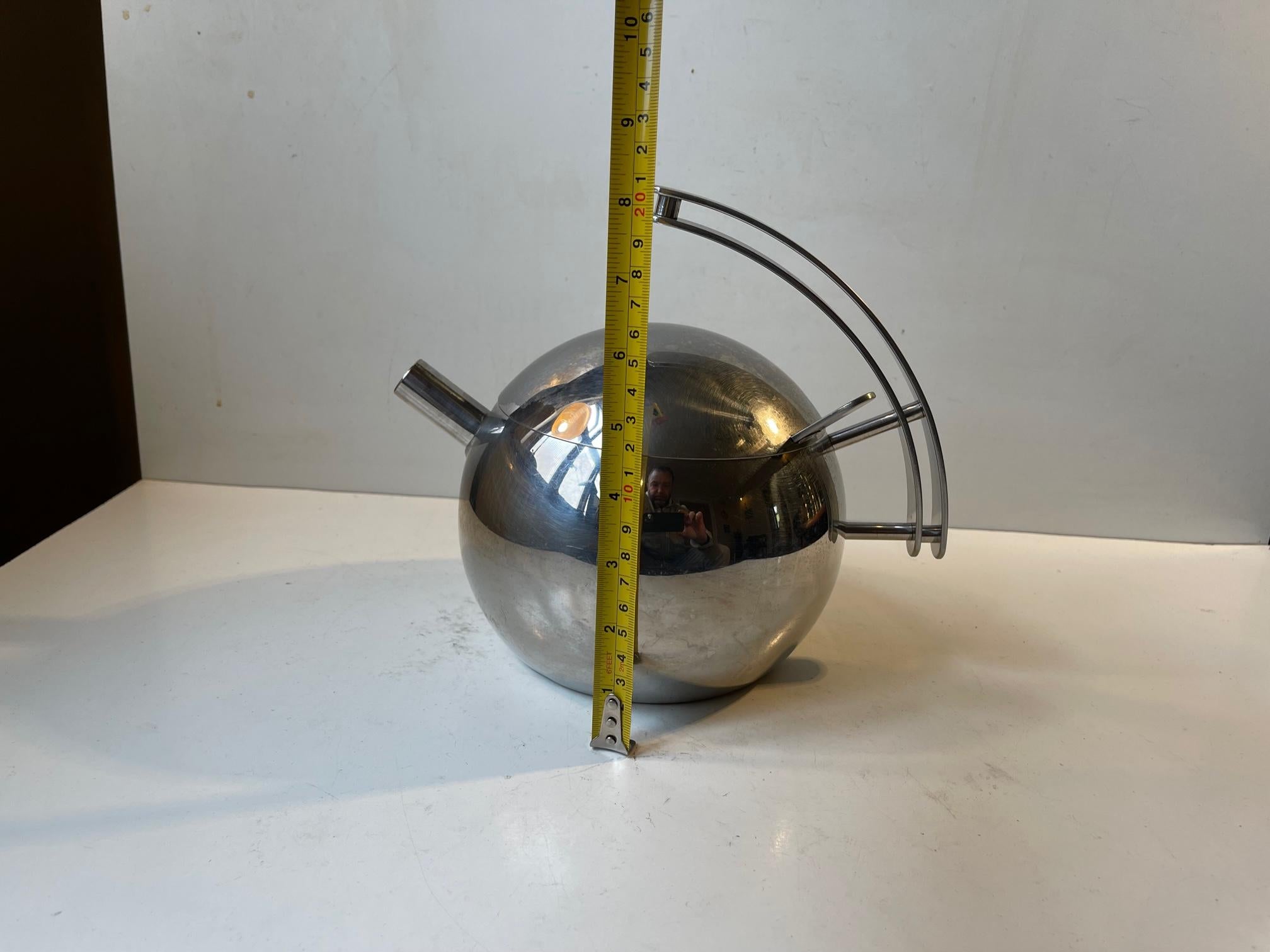 Vintage Italian Teapot in Polished Stainless Steel 6