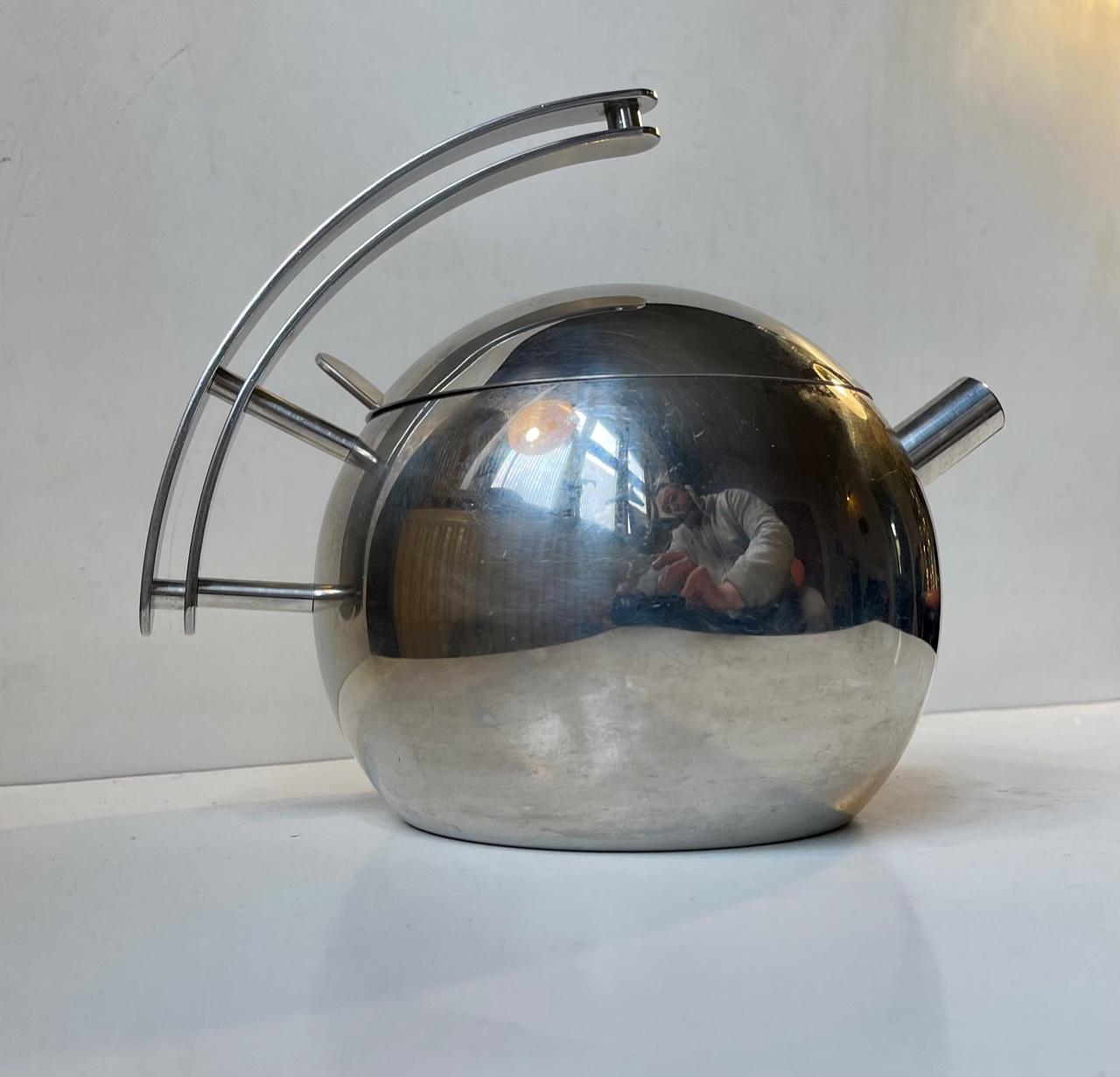Vintage Italian Teapot in Polished Stainless Steel 4