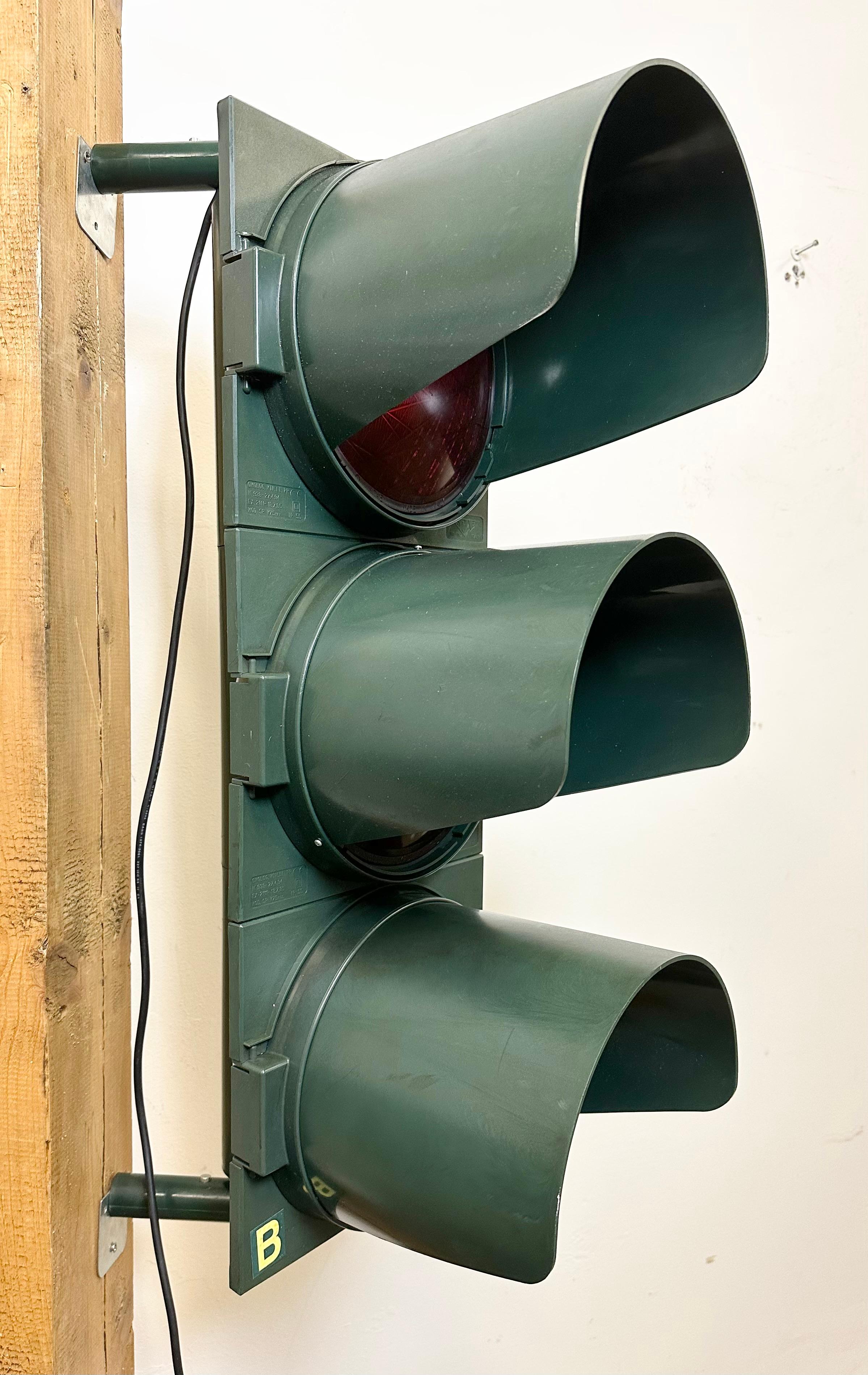 Vintage Italian Traffic Light, 1980s 11