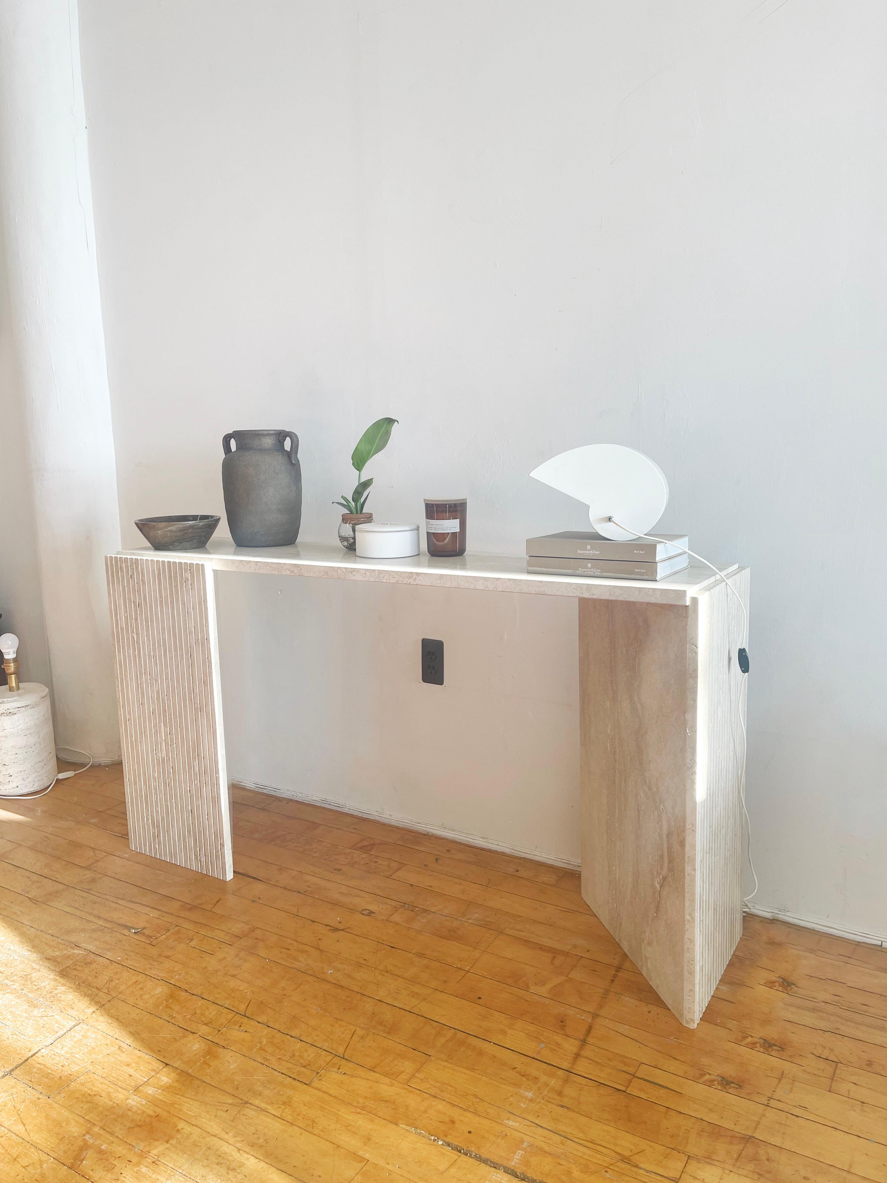 Vintage Italian Travertine Console Table with triangle shaped legs 1970s In Good Condition In Jersey City, NJ