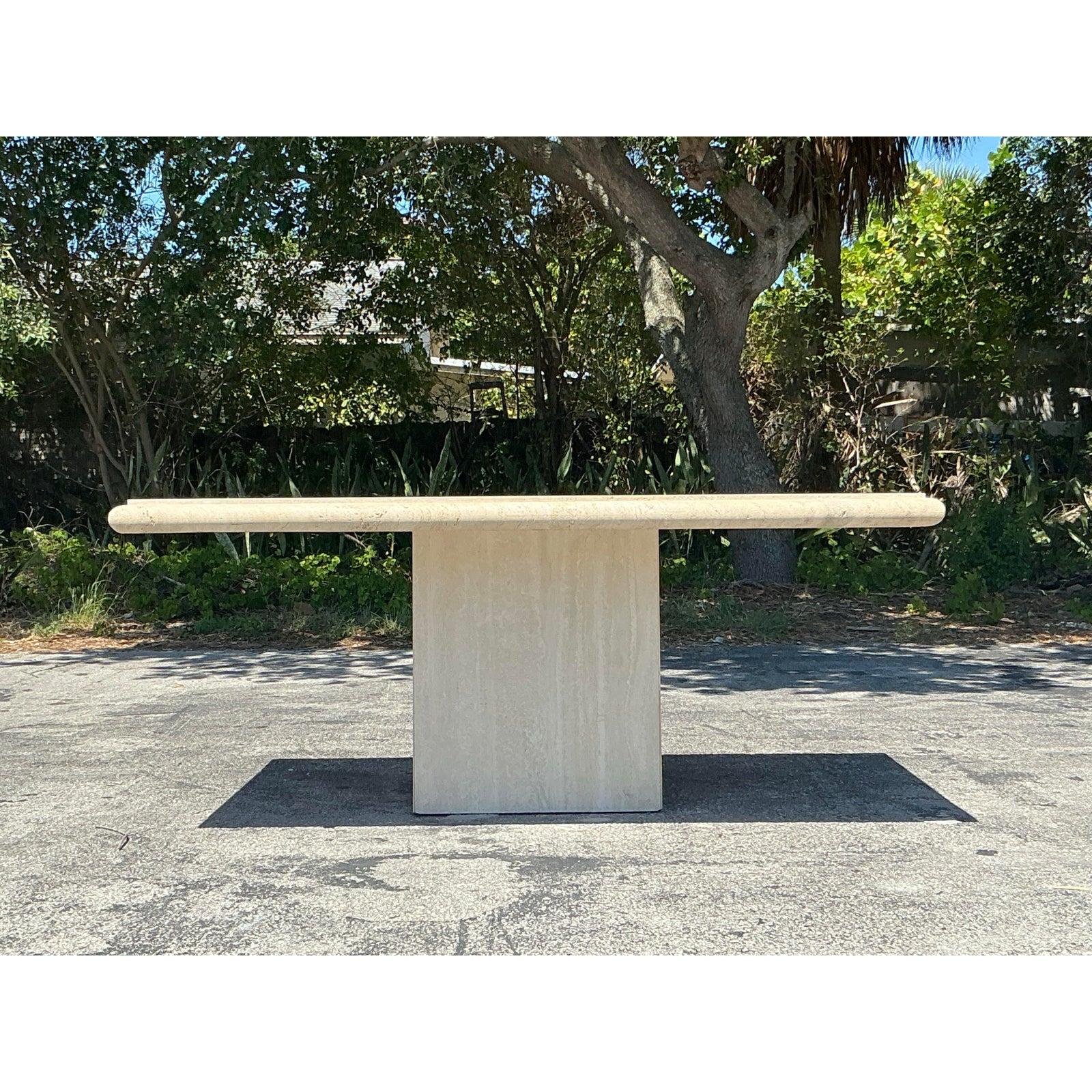 Table de salle à manger italienne vintage en travertin Bon état - En vente à west palm beach, FL
