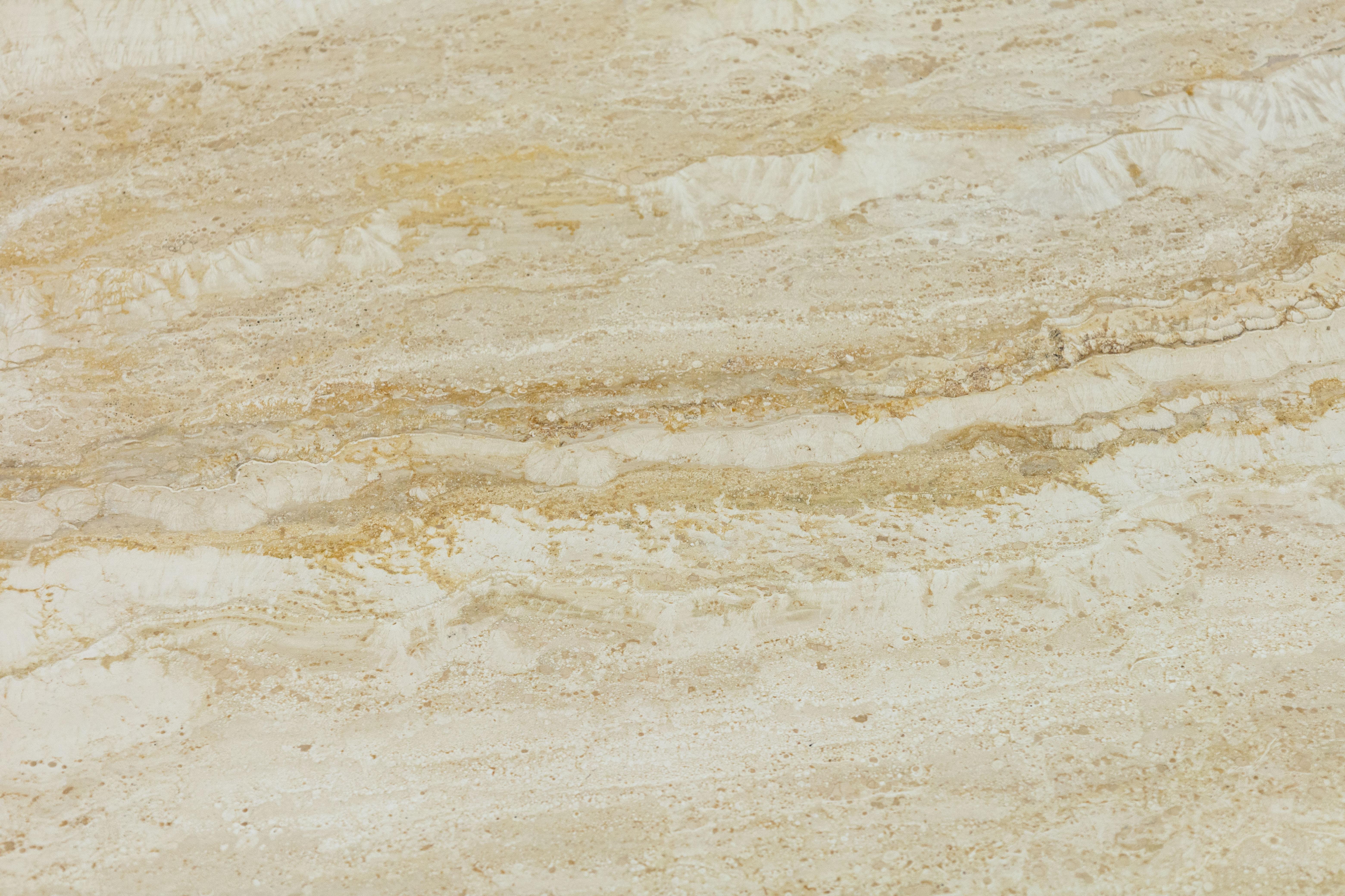 Vintage Italian Travertine Stone Oval Shaped Pedestal Base Dining Table In Good Condition For Sale In Keego Harbor, MI