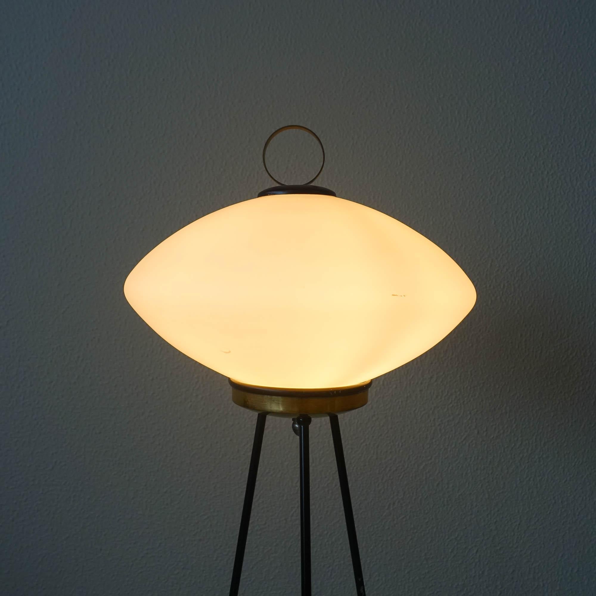 stilnovo tripod ufo lamp