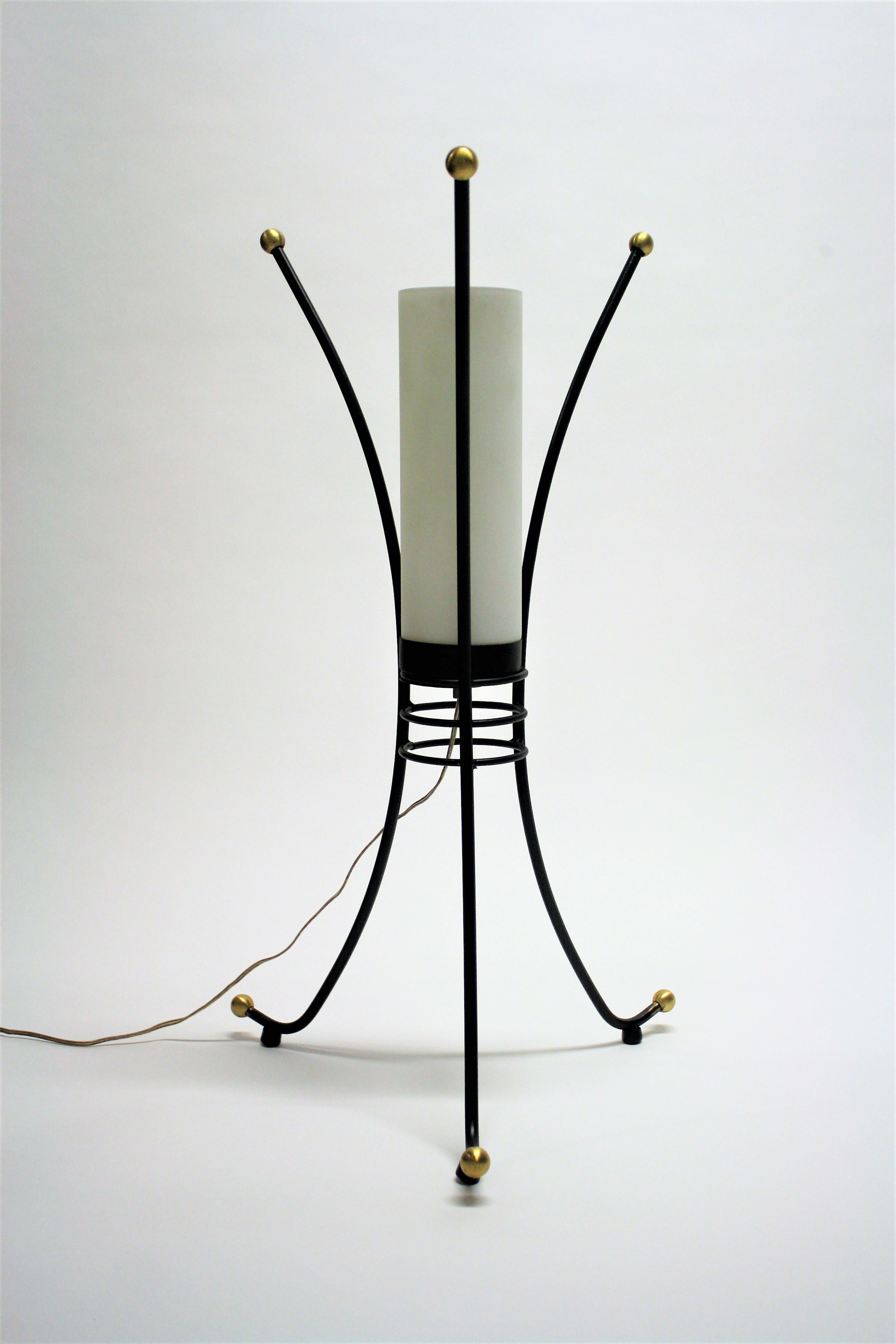 Metal Vintage Italian Tripod Table Lamp, 1950s