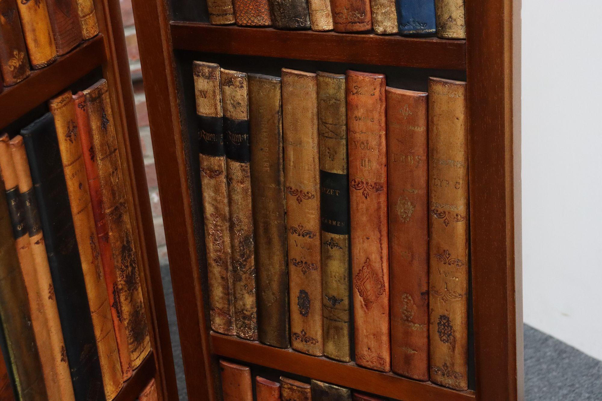Vintage Italian Trompe L'Oeil Leather Book Library Folding Screen by Sarreid en vente 3