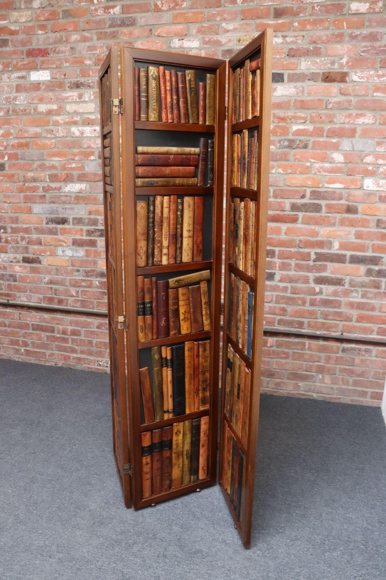 Vintage Italian Trompe L'Oeil Leather Book Library Folding Screen by Sarreid en vente 11