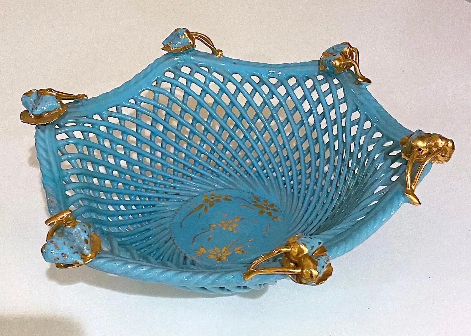Vintage Italian Turquoise and Gold Ceramic Basket Weave Bowl For Sale 4